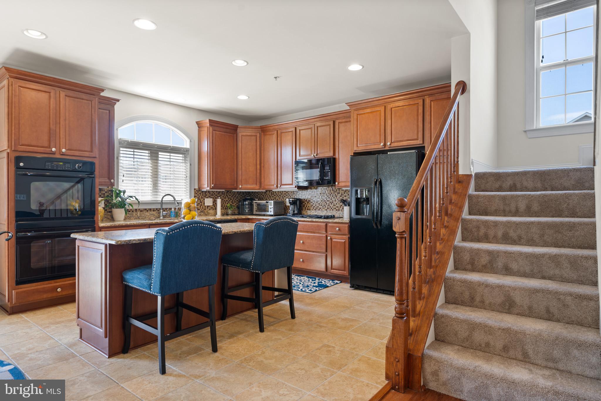 NORTH POINTE - Residential