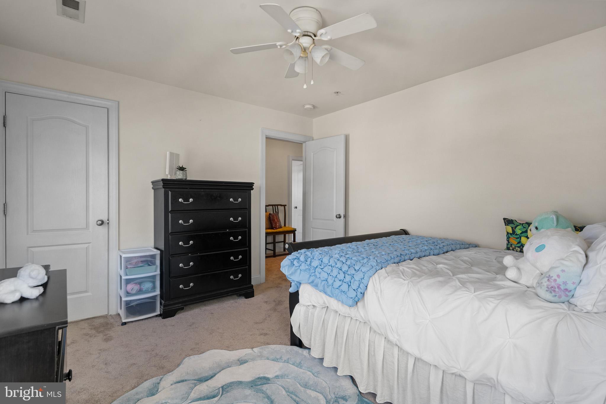 NORTH POINTE - Residential