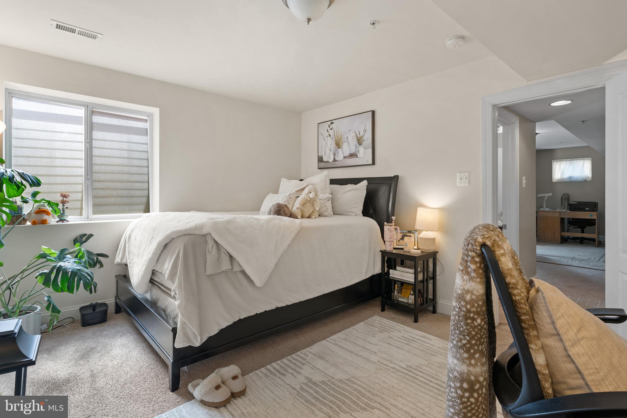 NORTH POINTE - Residential