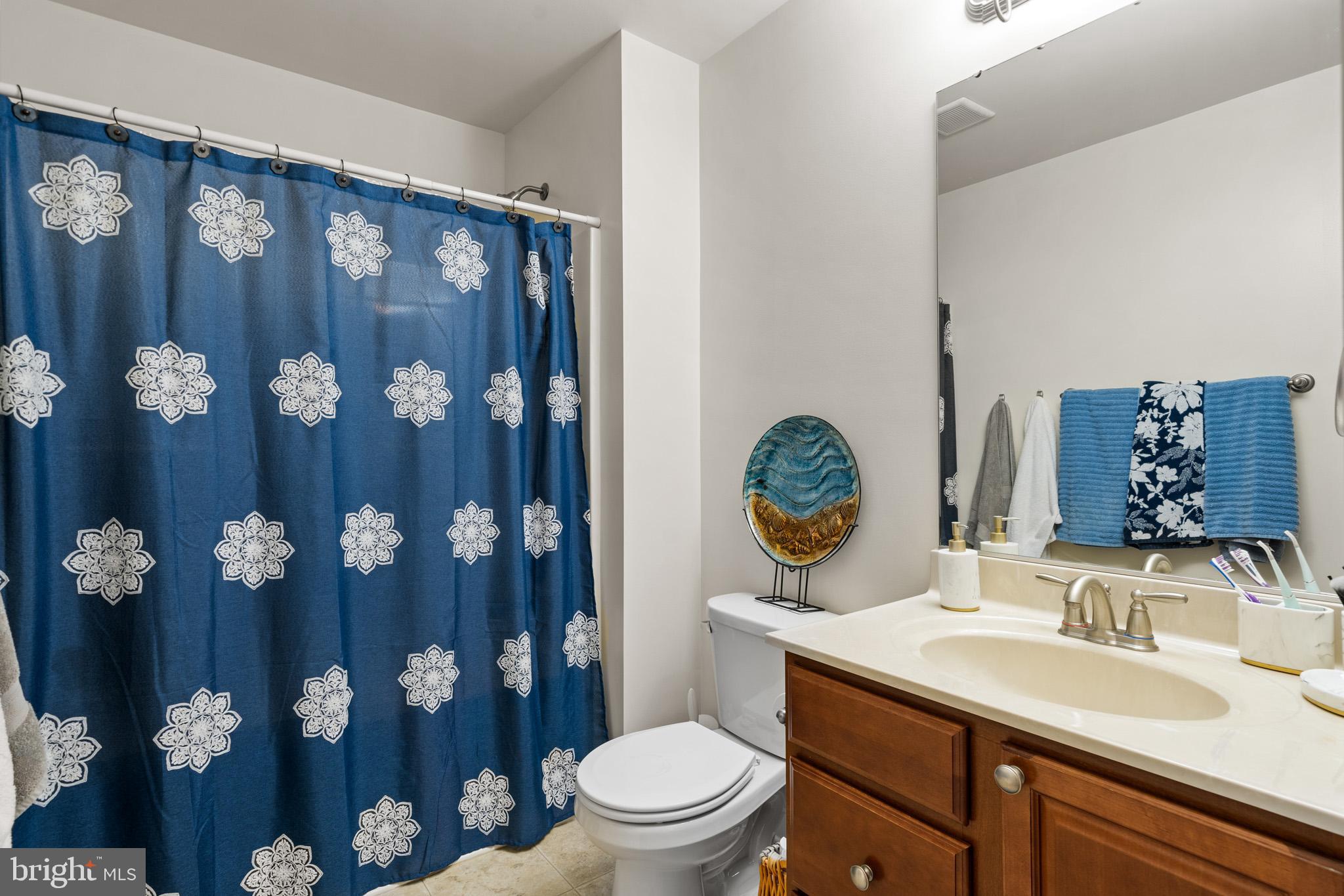 NORTH POINTE - Residential