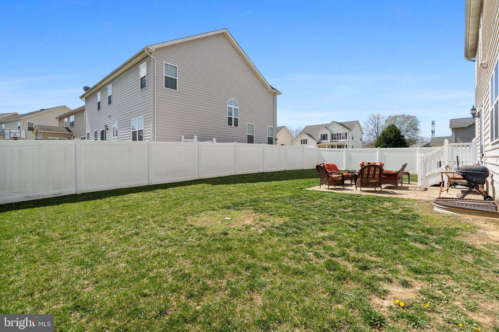 NORTH POINTE - Residential