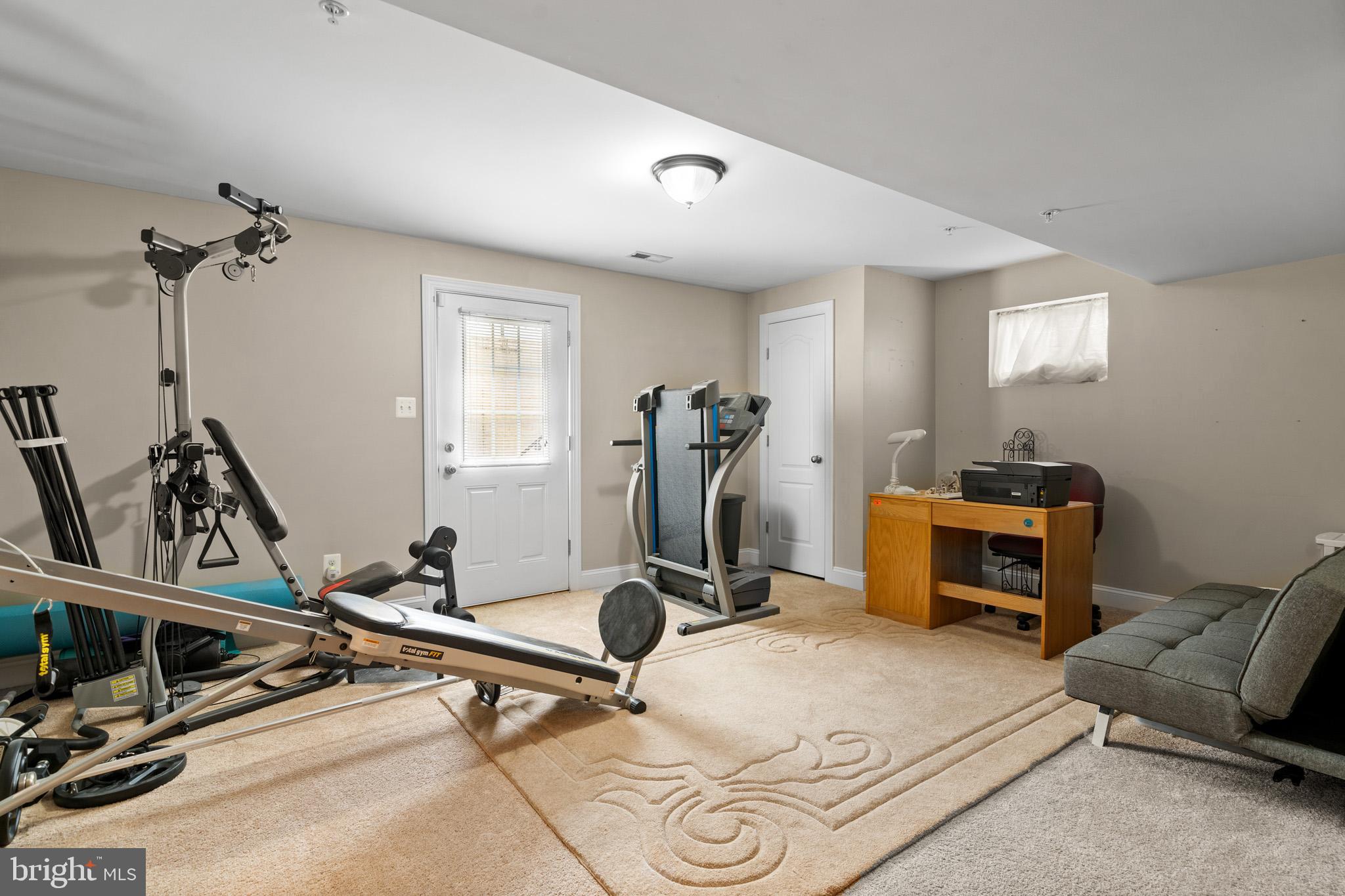 NORTH POINTE - Residential