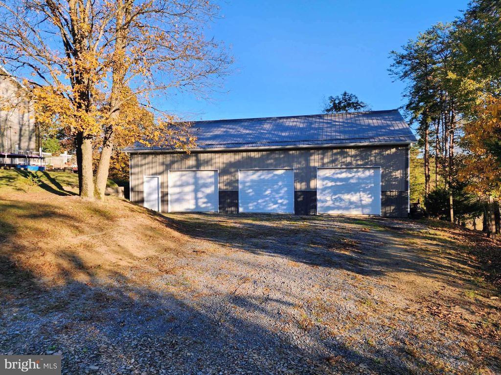 Photo of 27 Towhee Hollow, SPRINGFIELD, WV 26763 (MLS # WVMI2003820)