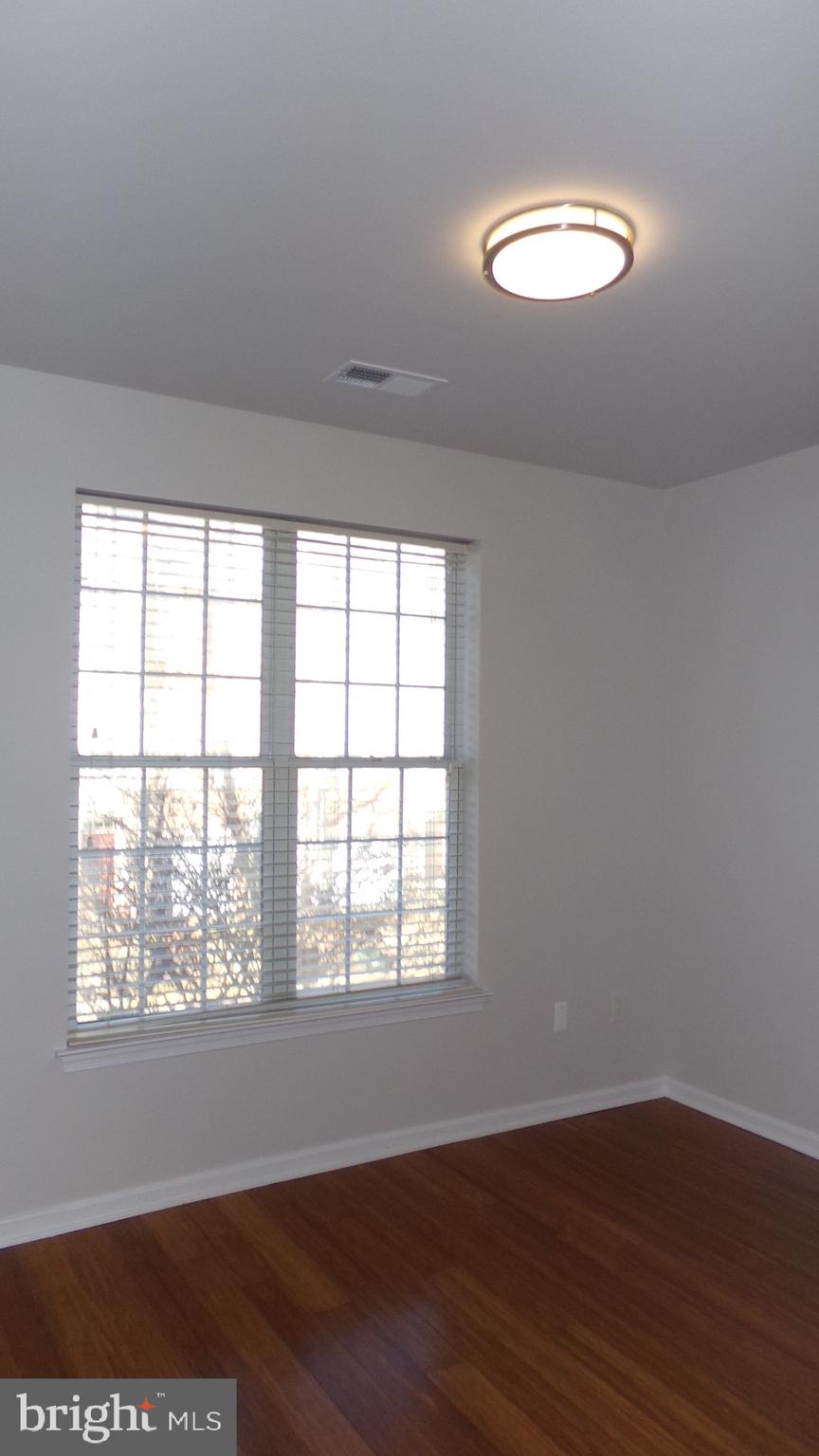 WINDY HILL - Residential Lease