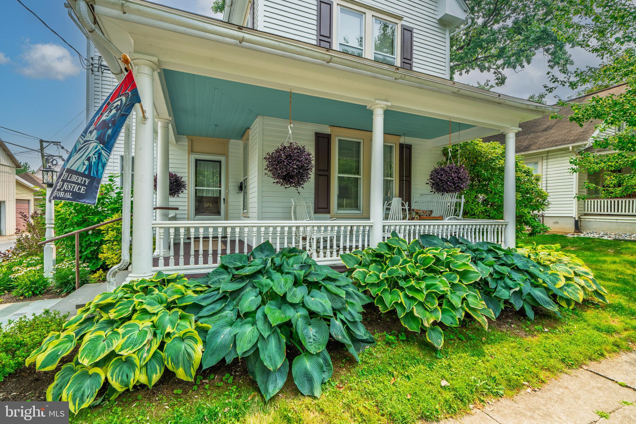 120 W LEMON STREET