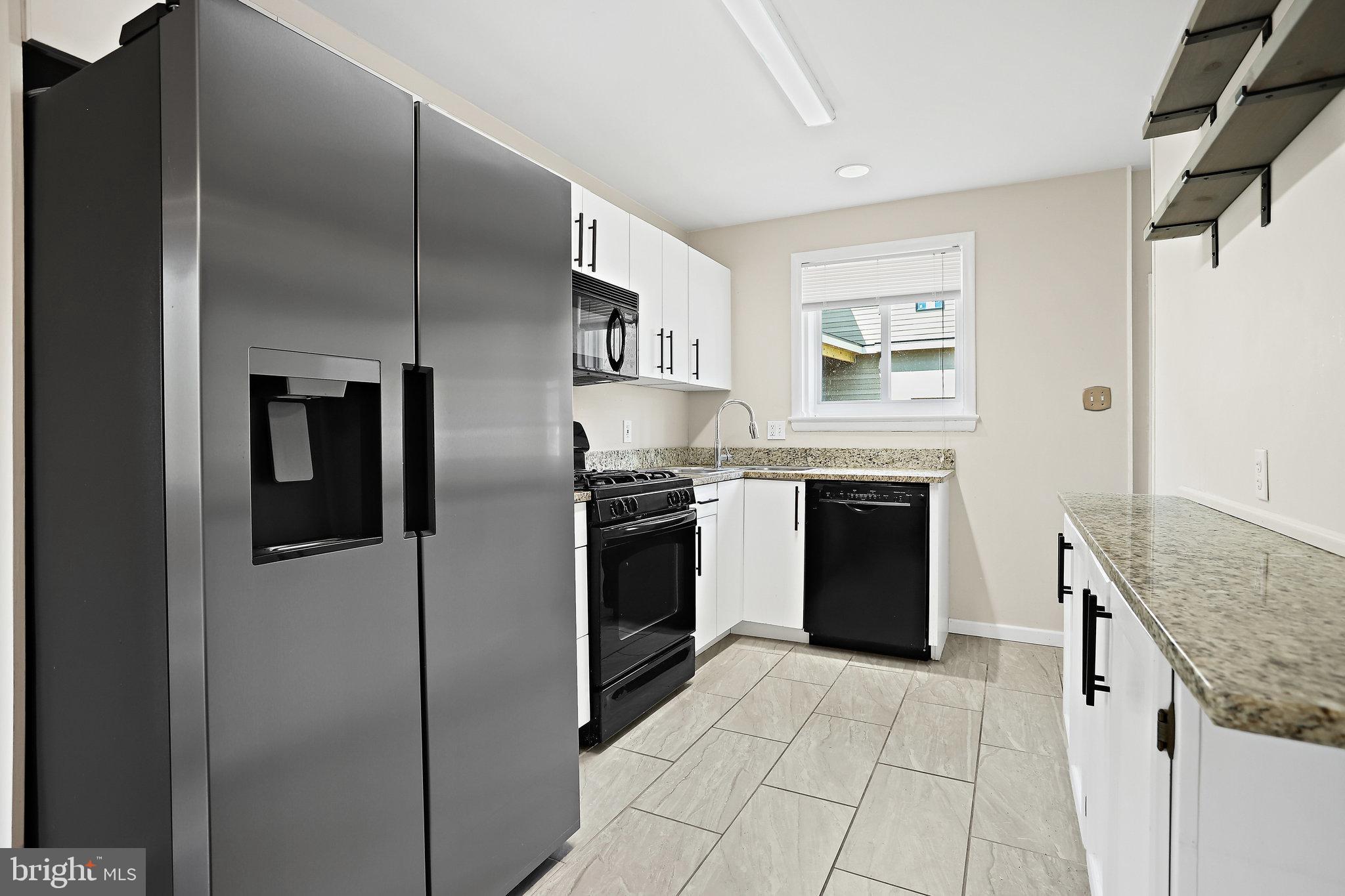 VIENNA WOODS - Residential