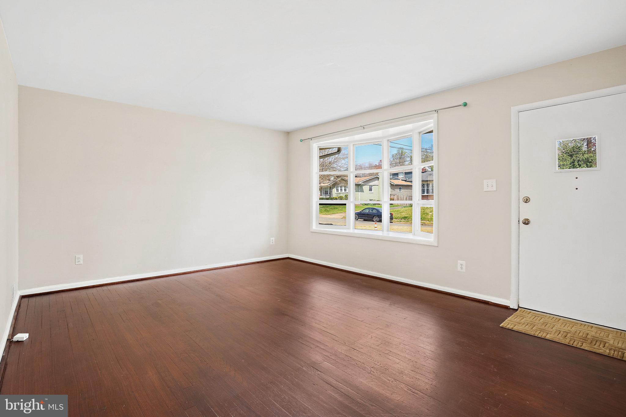 VIENNA WOODS - Residential