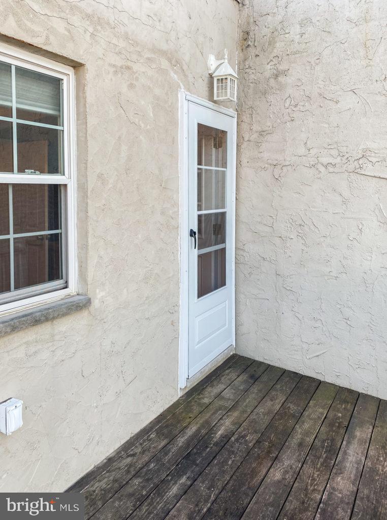 EAST PASSYUNK CROSSING - Residential Lease