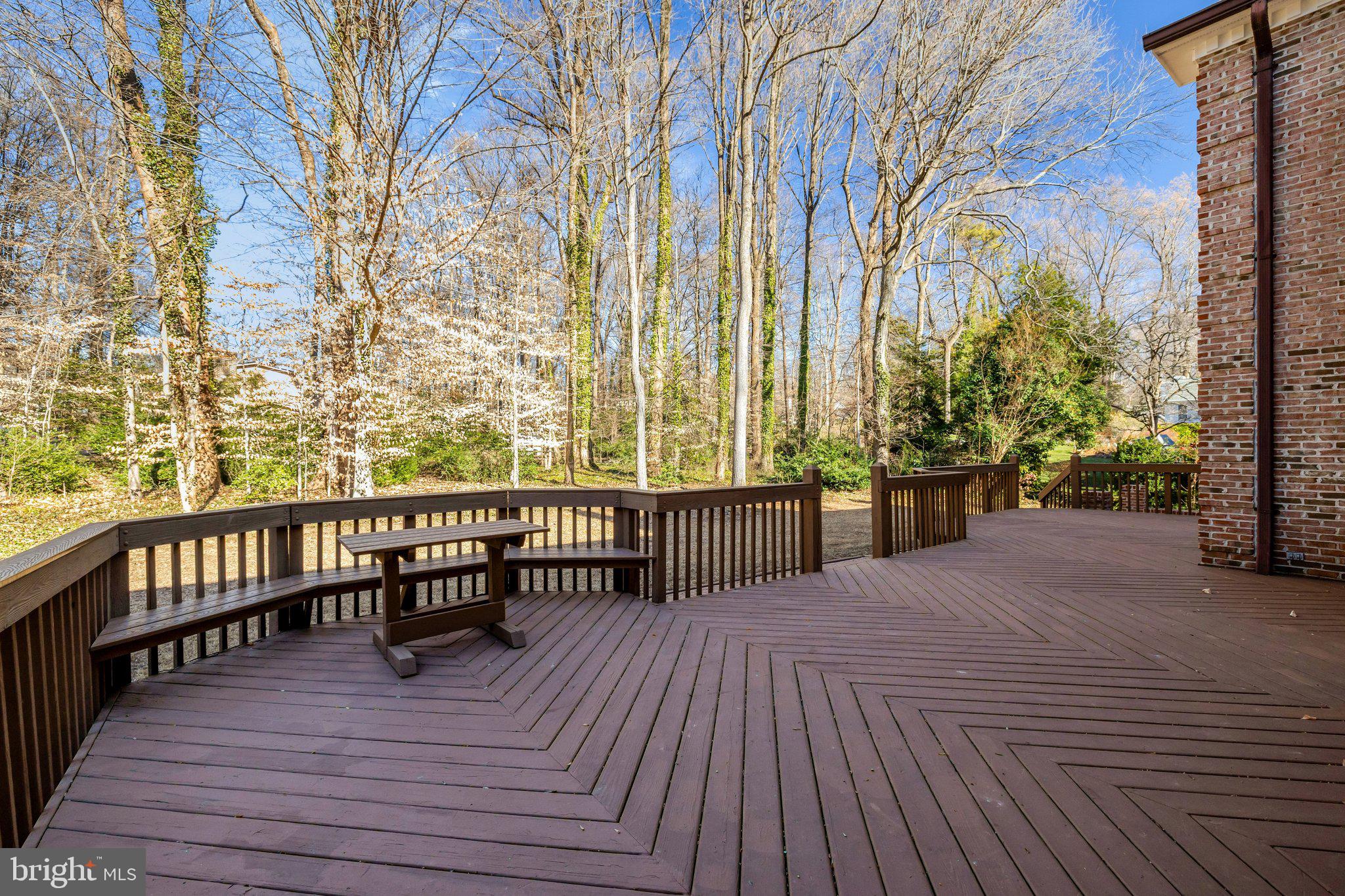 WAKEFIELD FOREST - Residential