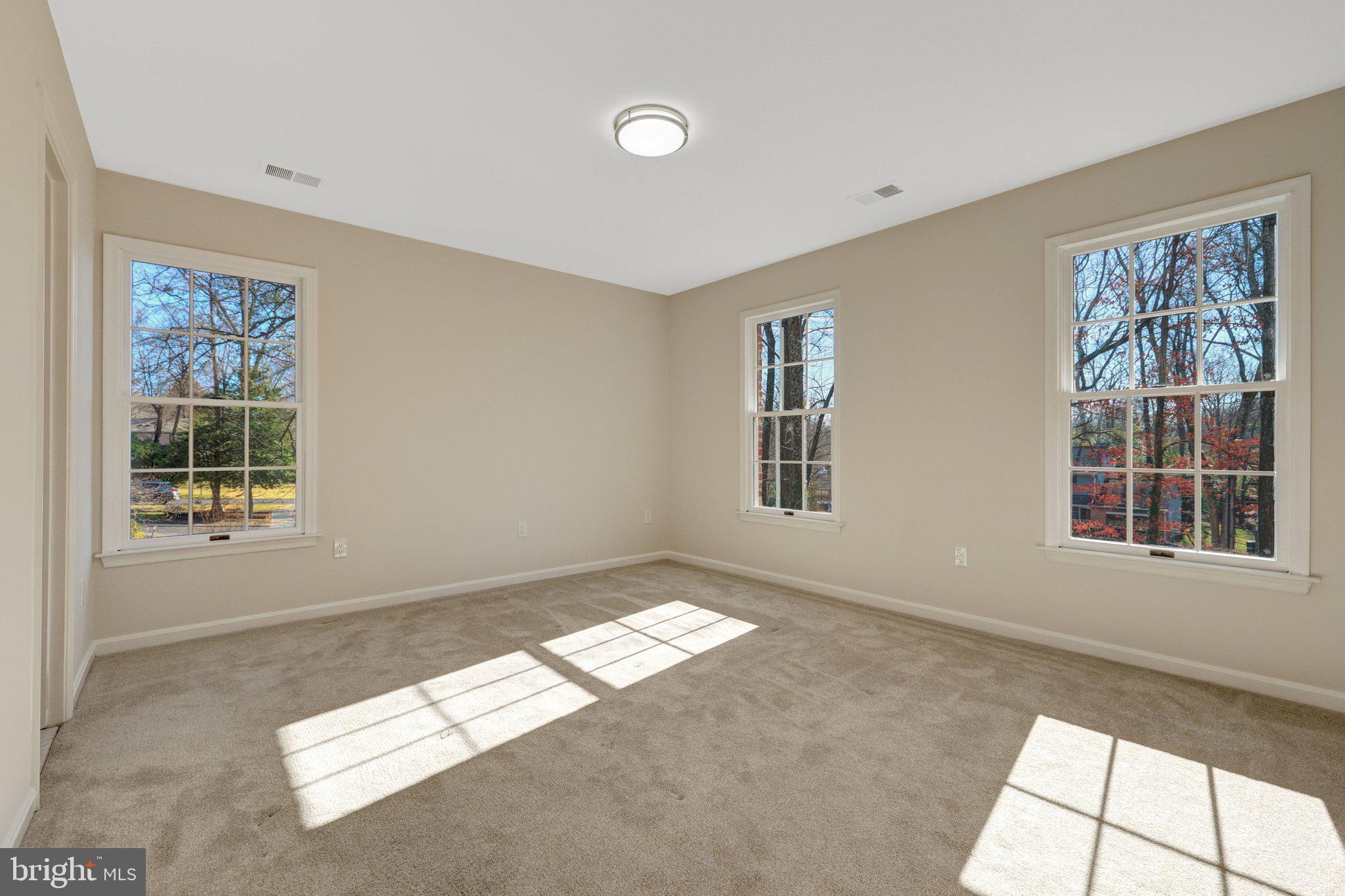 WAKEFIELD FOREST - Residential