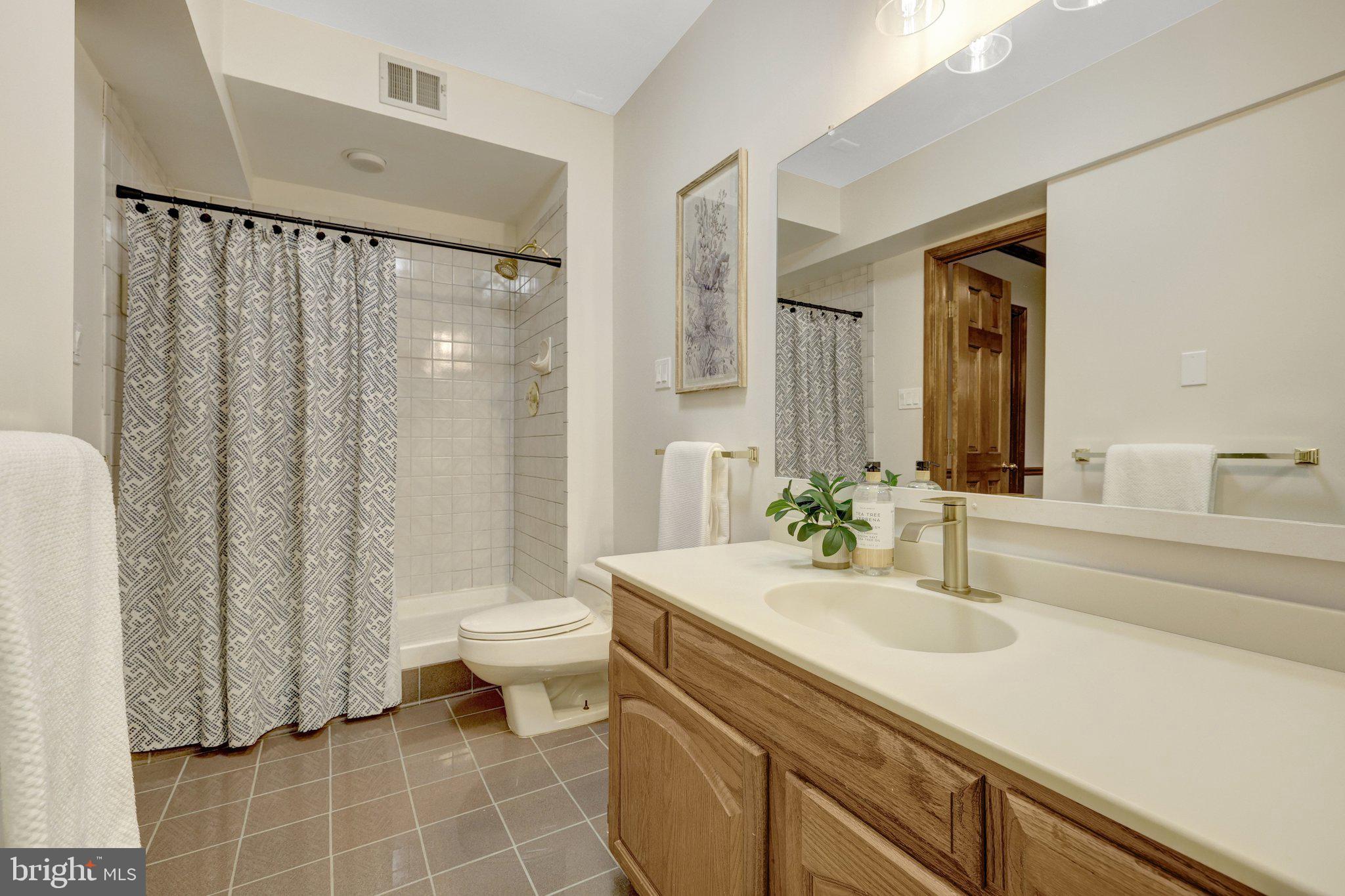 WAKEFIELD FOREST - Residential