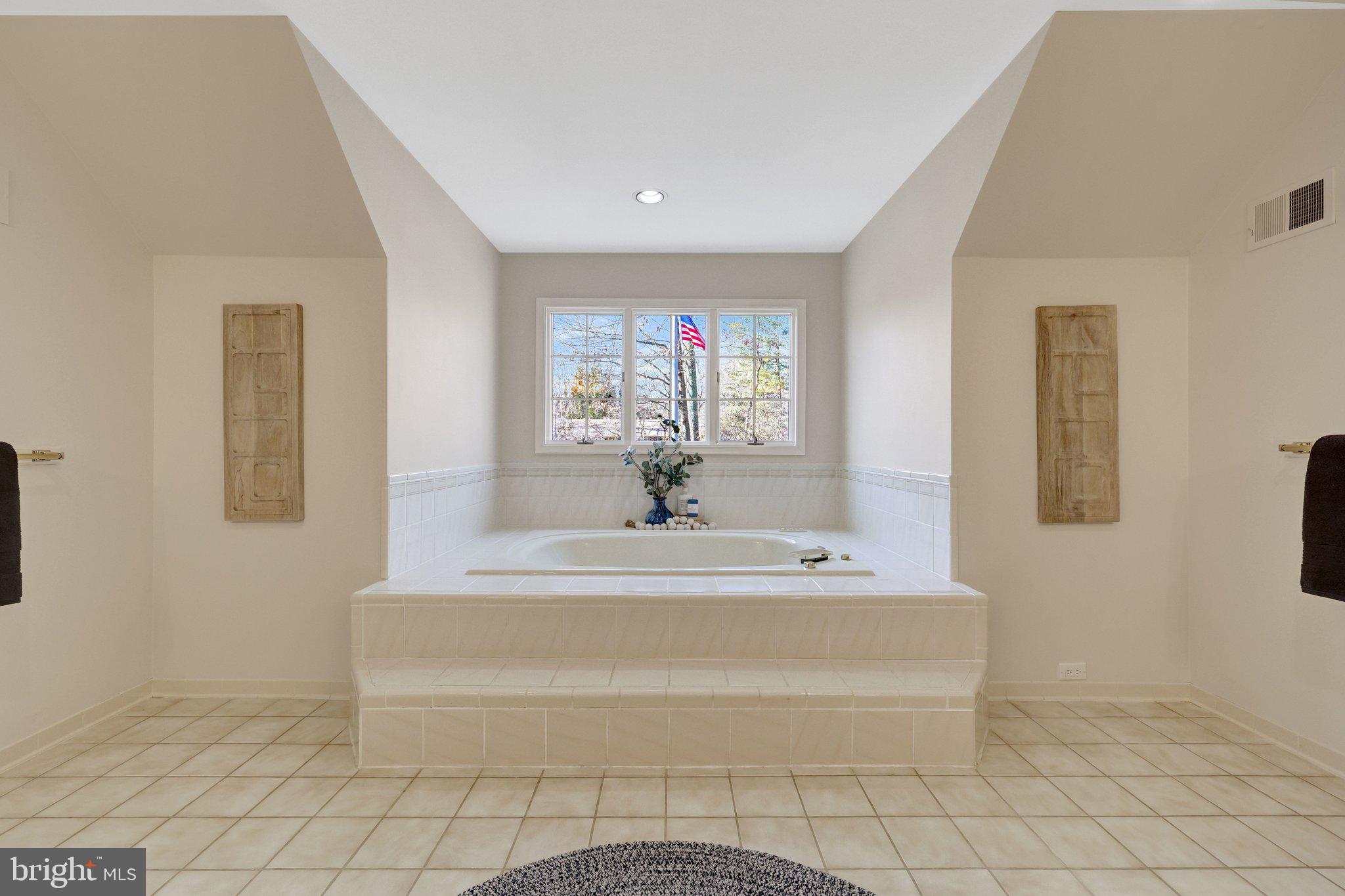 WAKEFIELD FOREST - Residential