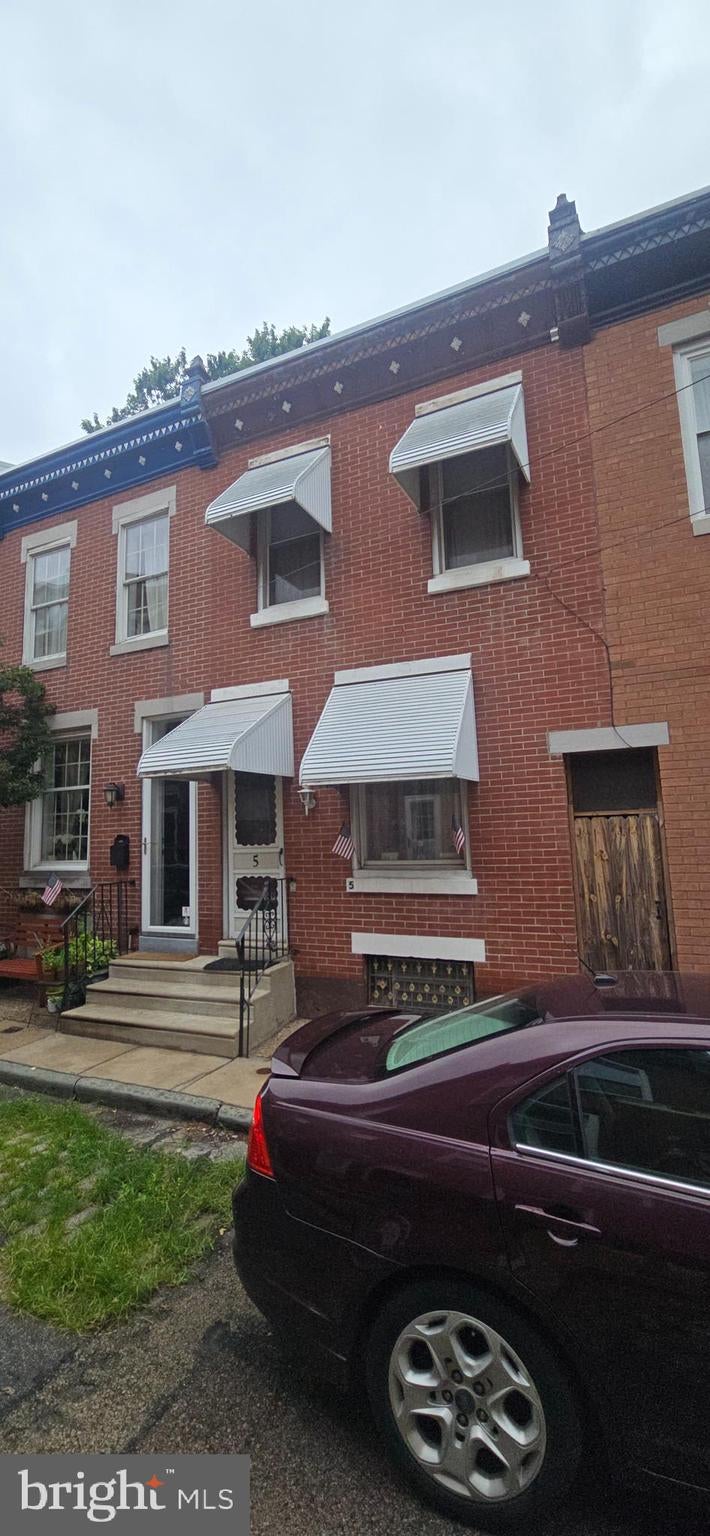 5 WILLIG AVENUE
