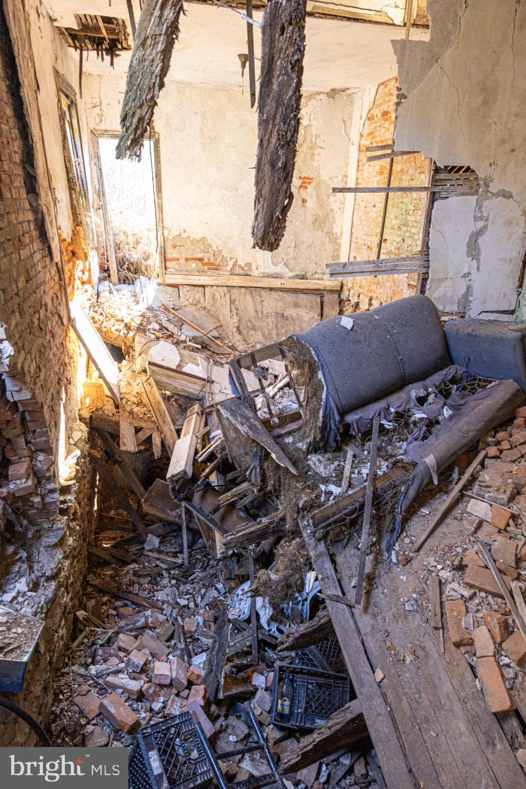 STRAWBERRY MANSION - Residential