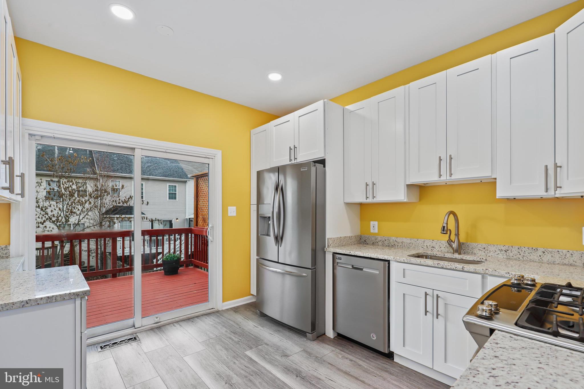 WAYSIDE VILLAGE - Residential