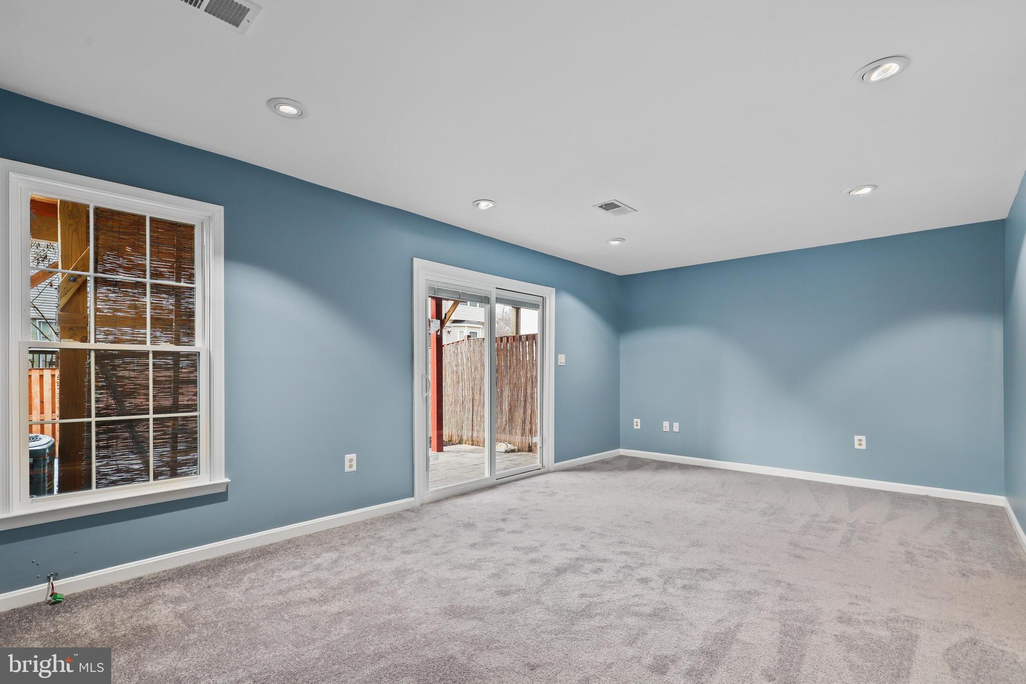 WAYSIDE VILLAGE - Residential