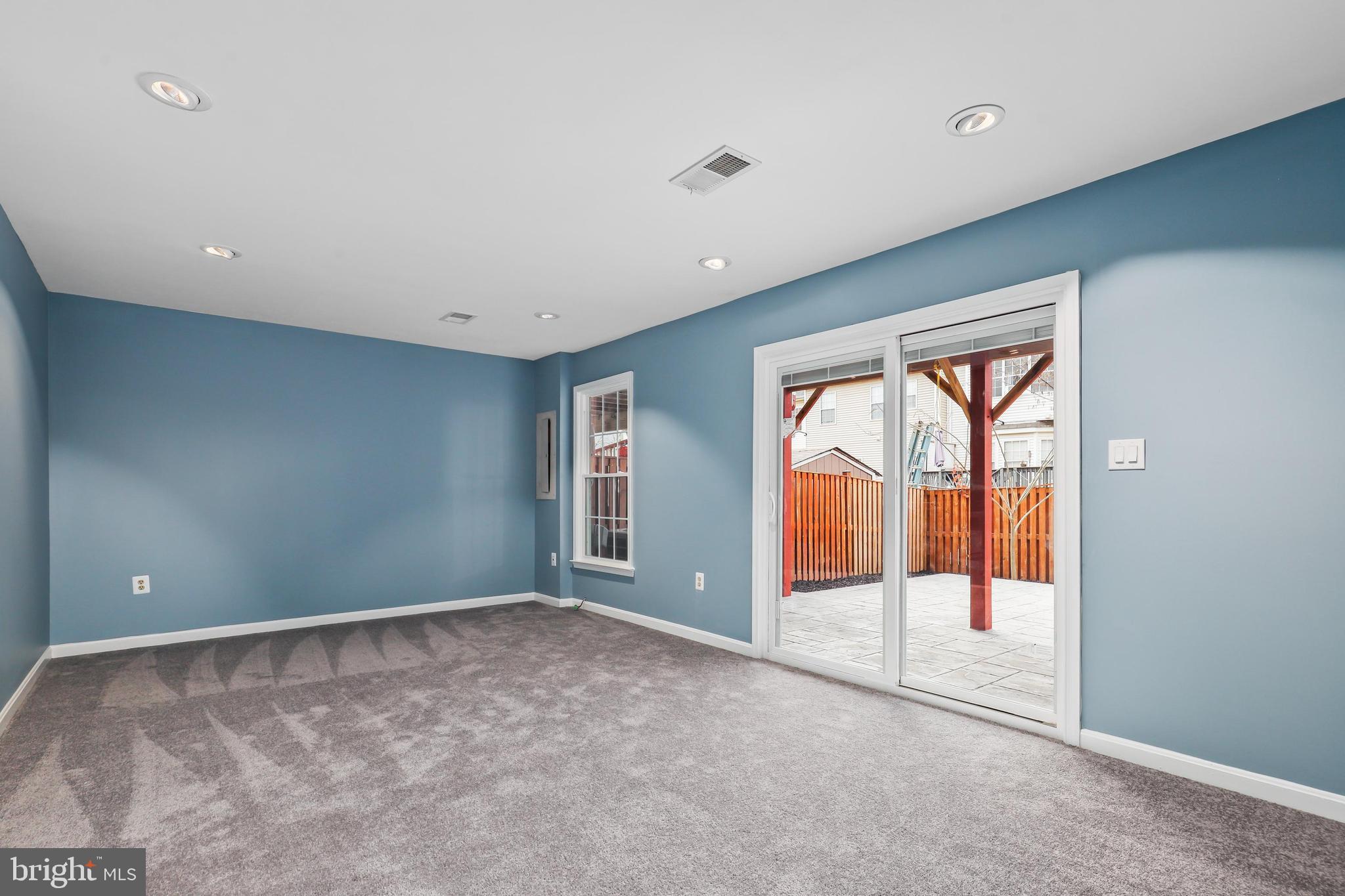 WAYSIDE VILLAGE - Residential