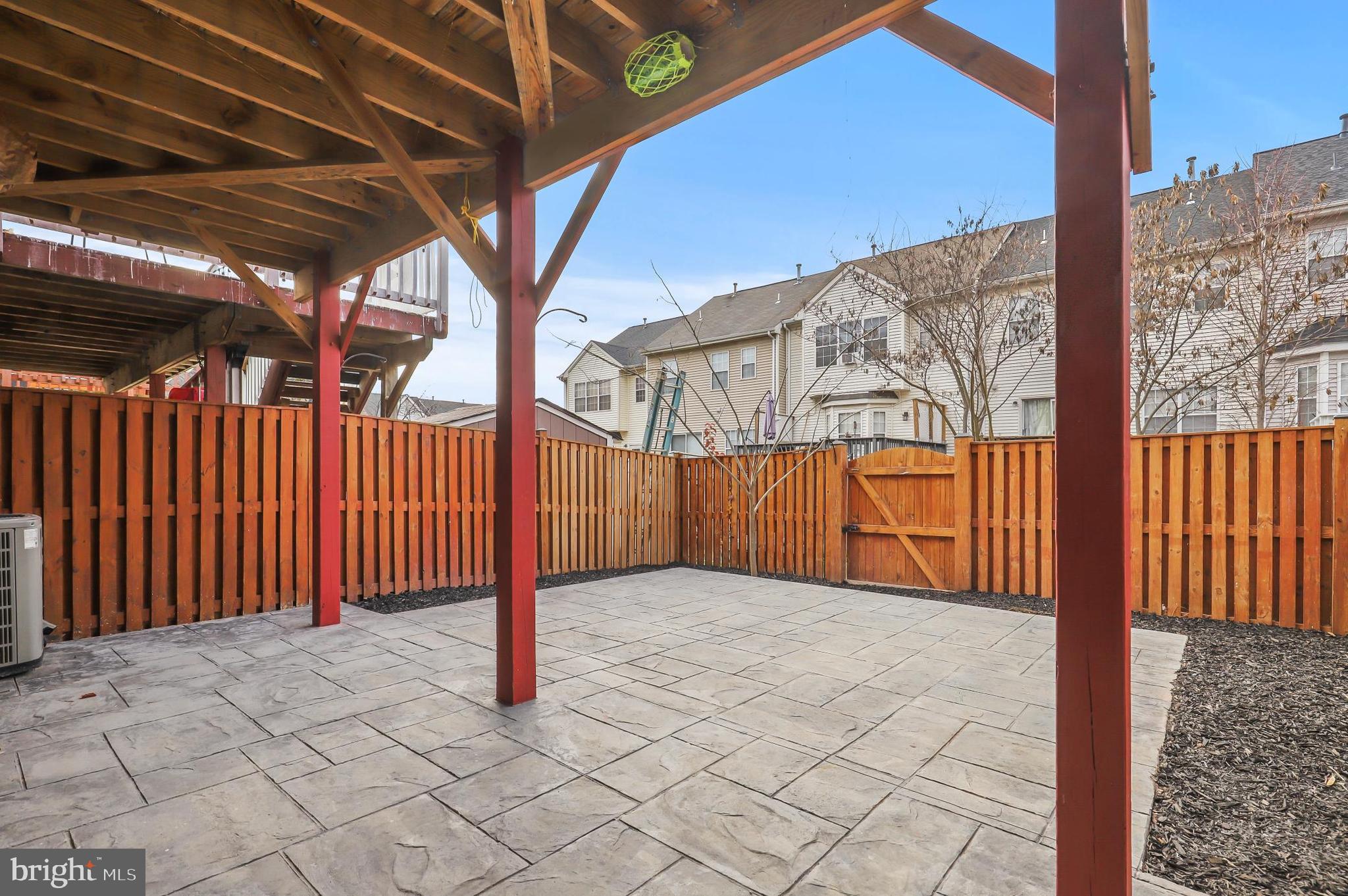 WAYSIDE VILLAGE - Residential