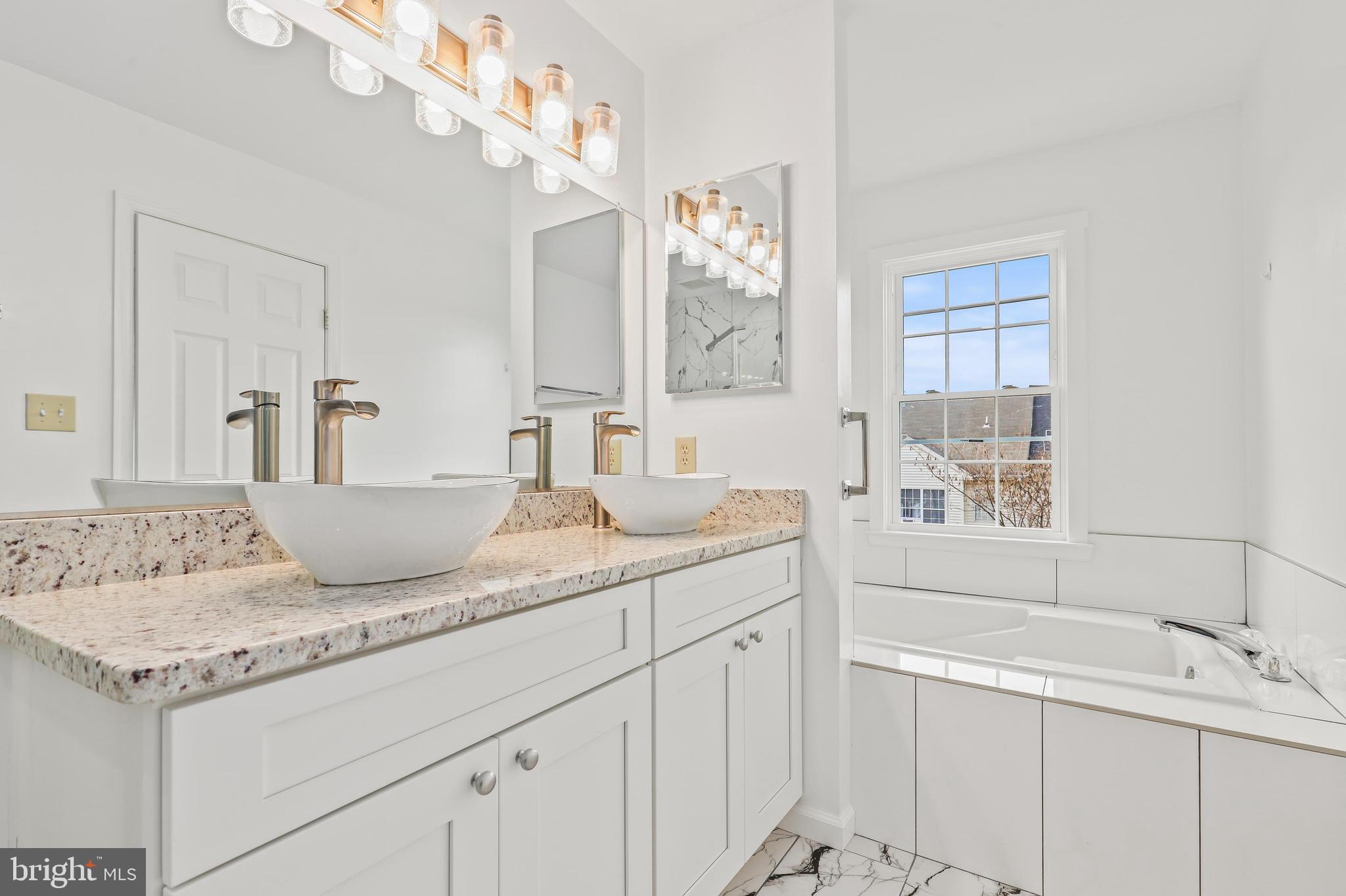 WAYSIDE VILLAGE - Residential