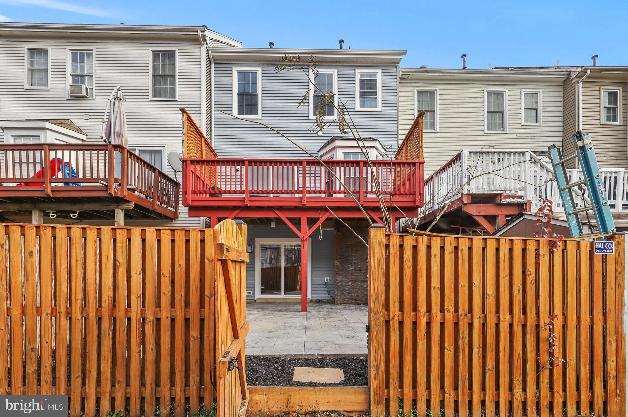 WAYSIDE VILLAGE - Residential