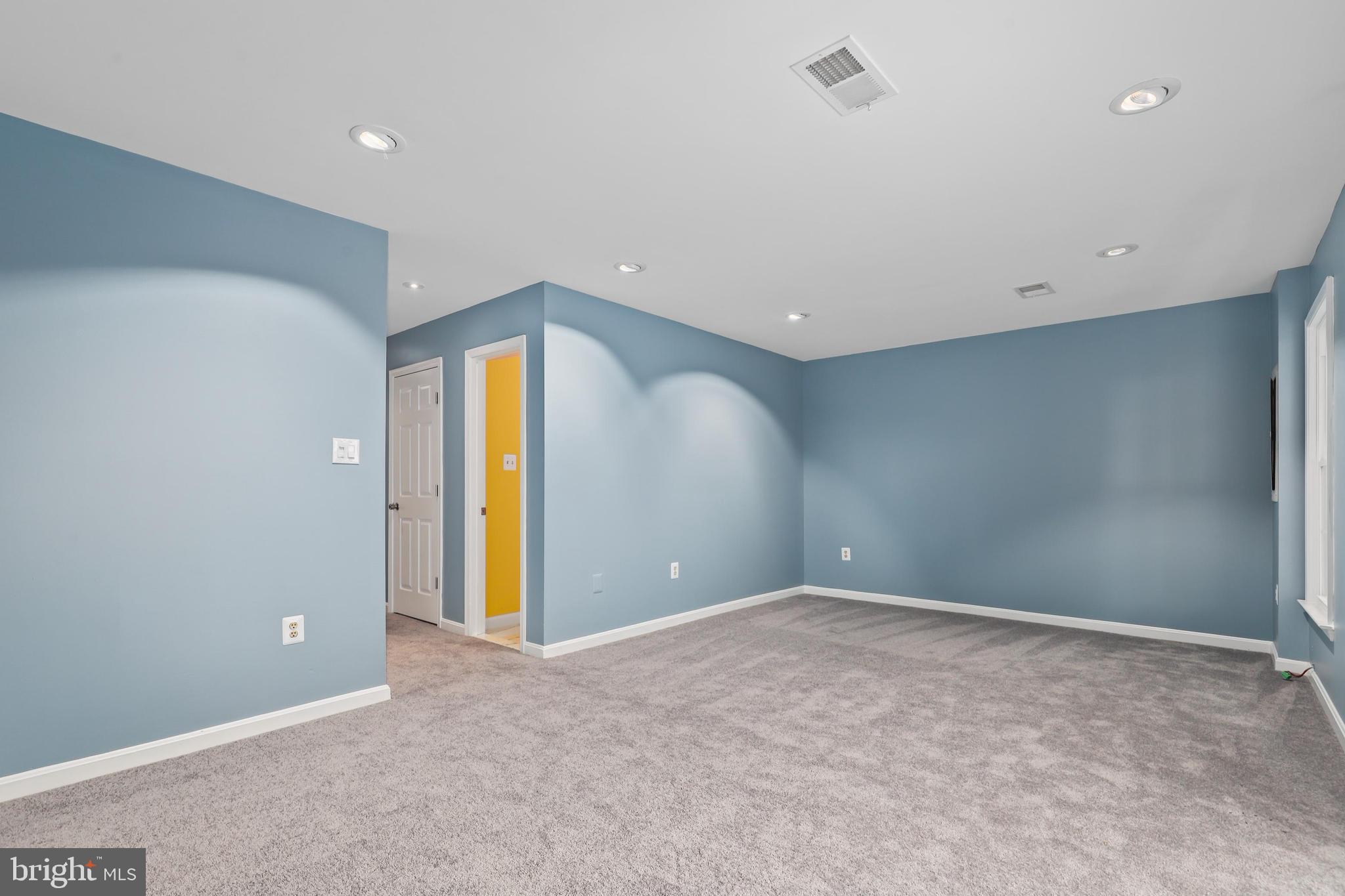 WAYSIDE VILLAGE - Residential