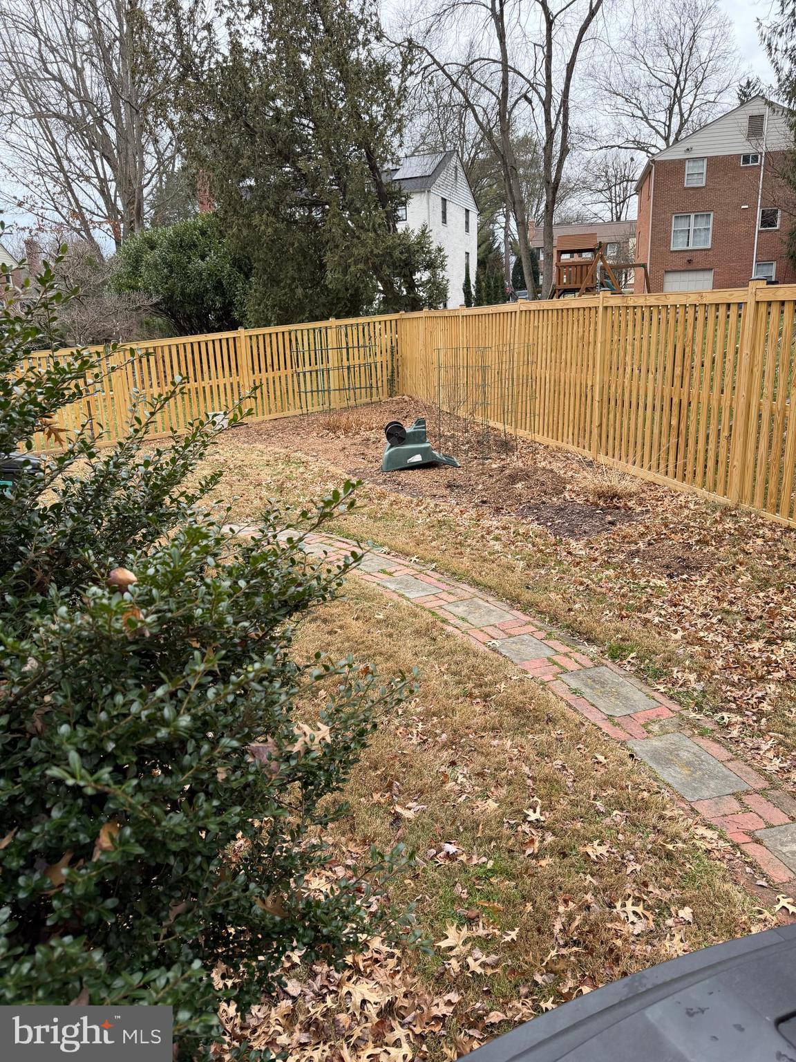 OLD FARM - Residential Lease