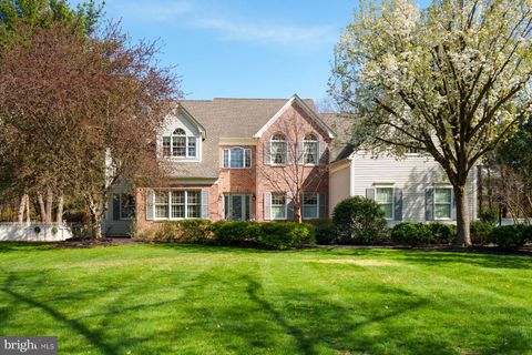 Photo of 39 Red Oak Way, BELLE MEAD, NJ 08502 (MLS # NJSO2005438)
