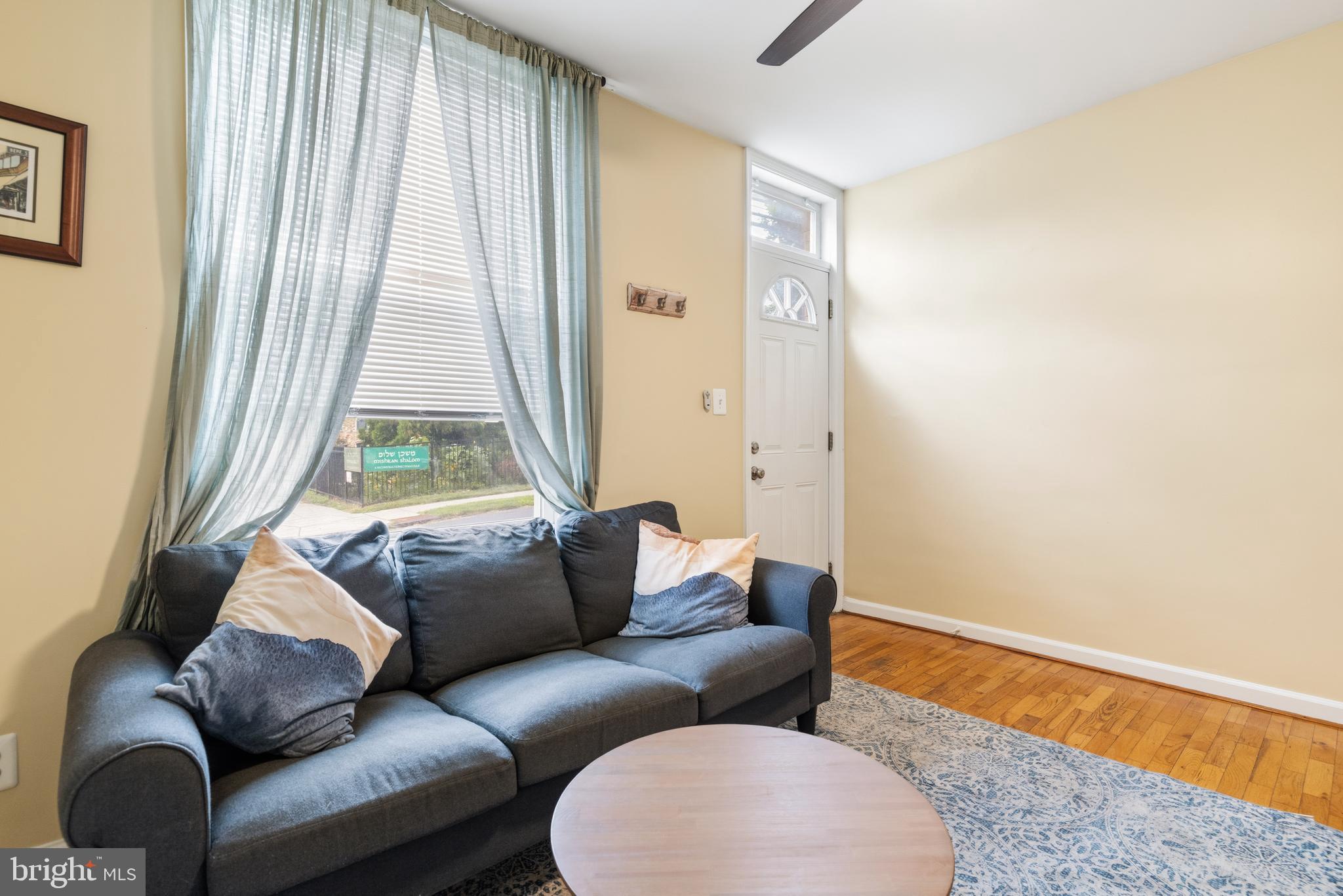 435 SHURS LANE