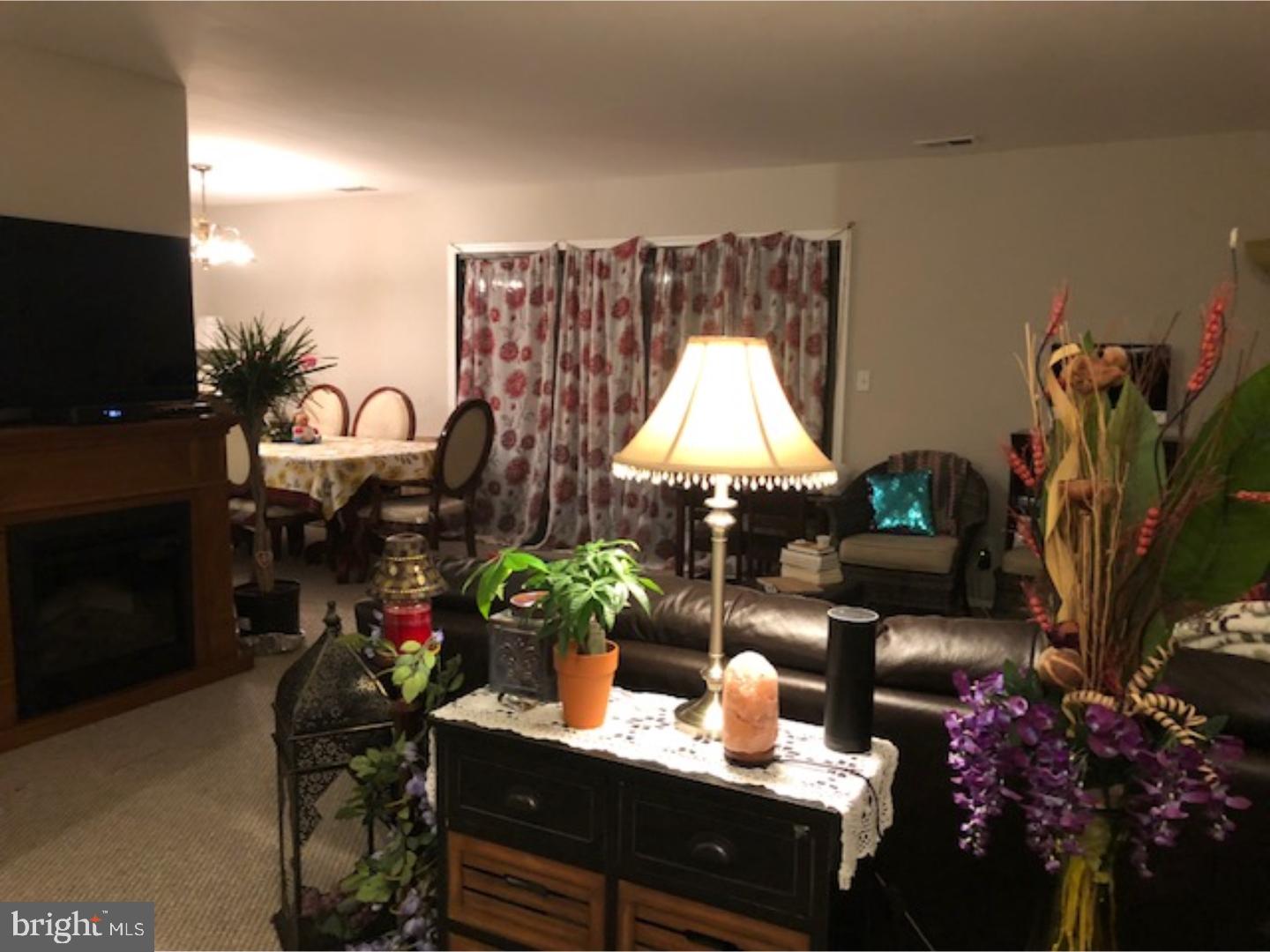 WYNDHAM PLACE - Residential Lease