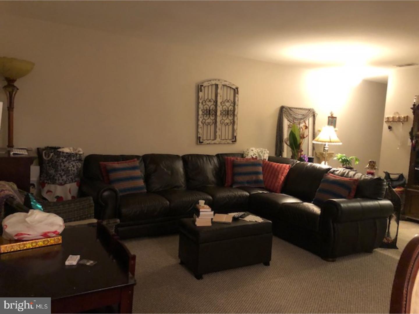 WYNDHAM PLACE - Residential Lease