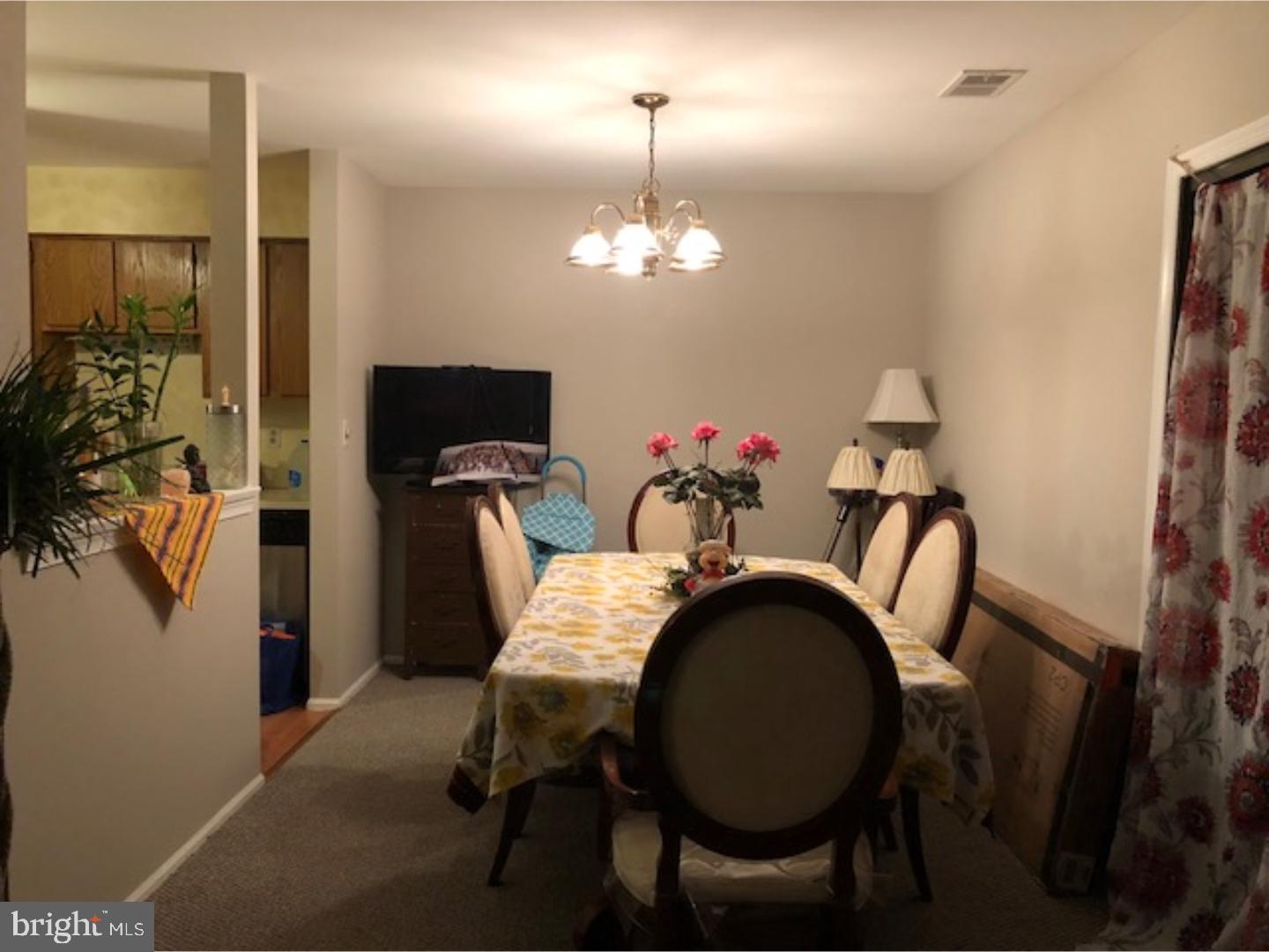 WYNDHAM PLACE - Residential Lease