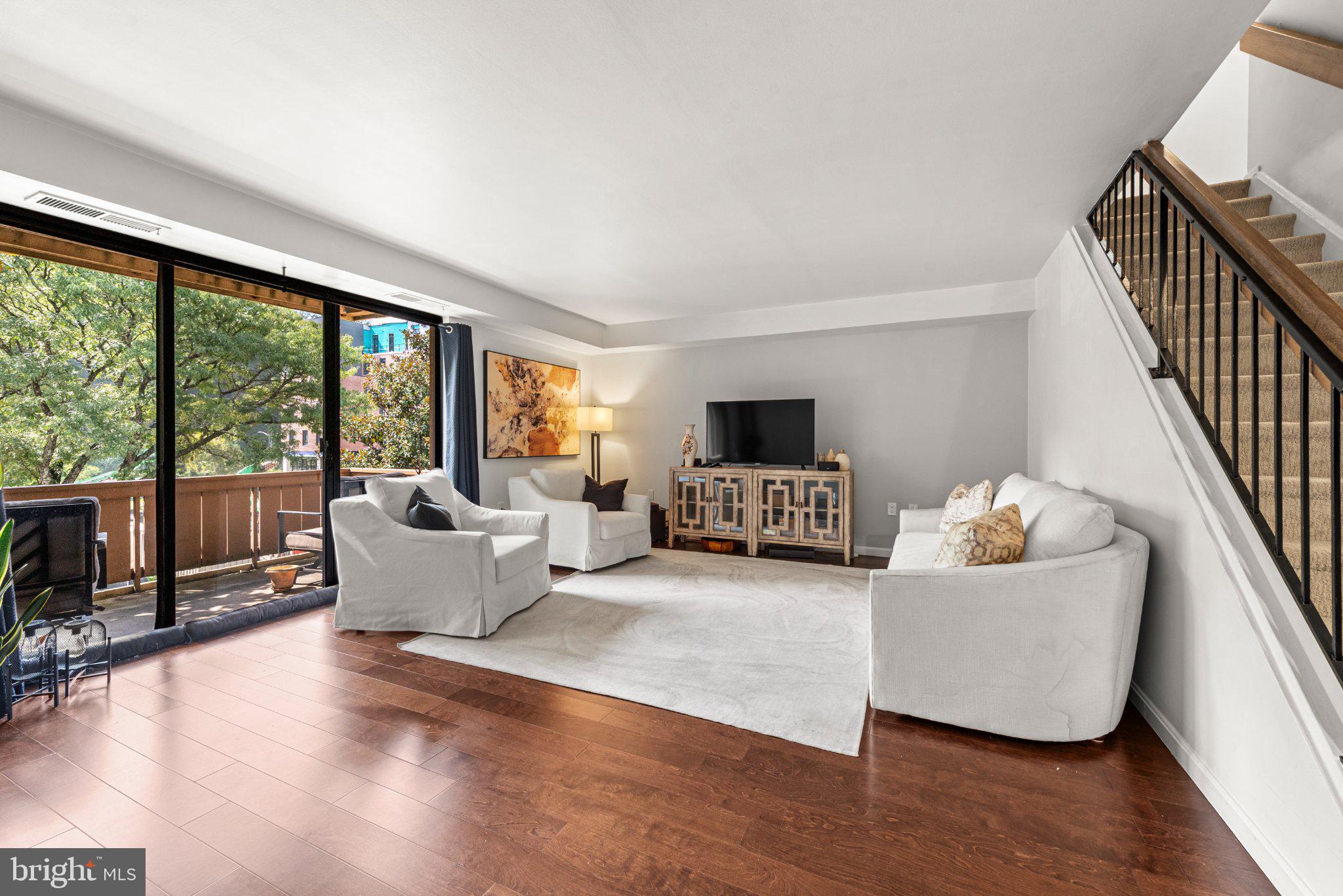 21 HAMILL ROAD F