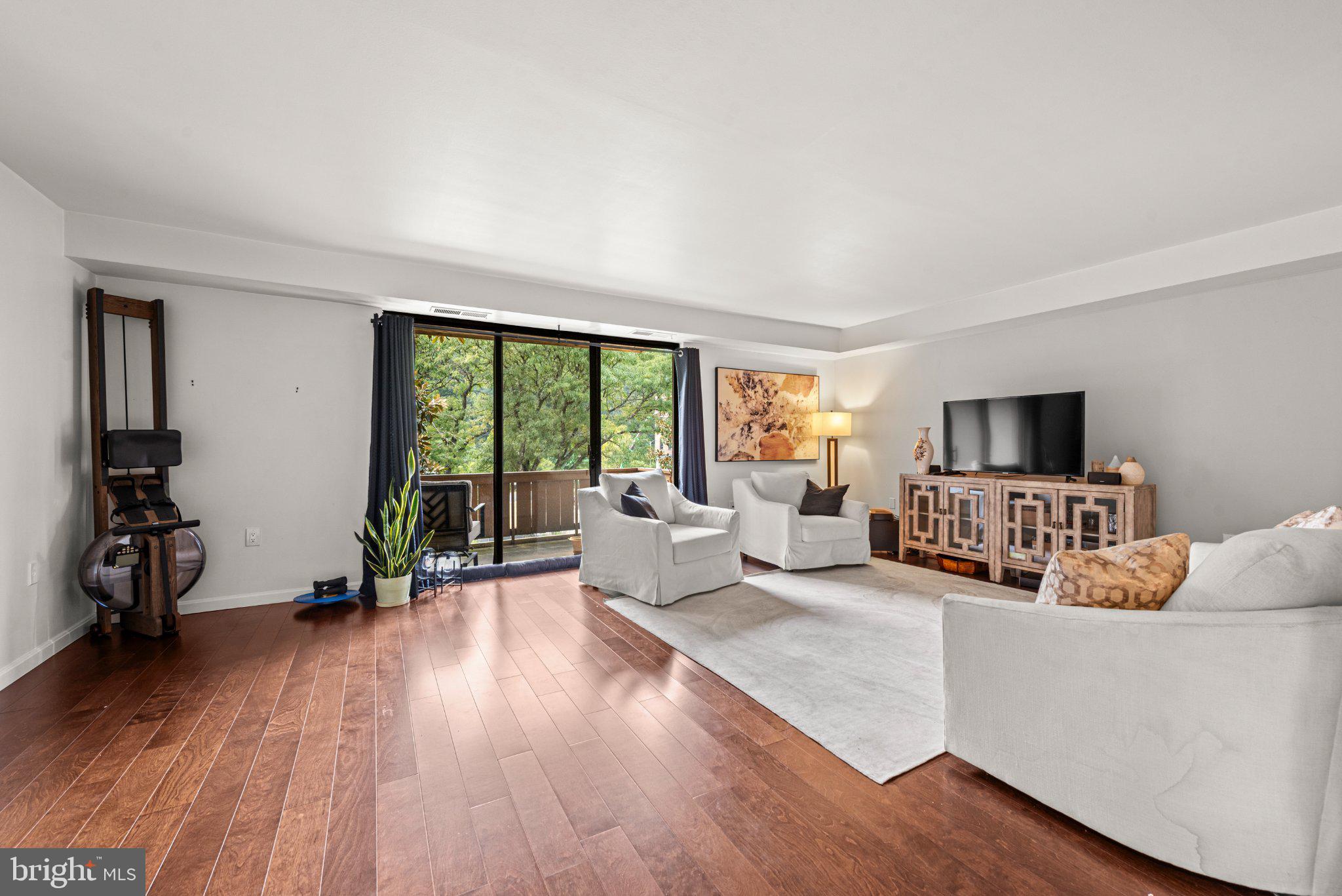 21 HAMILL ROAD F