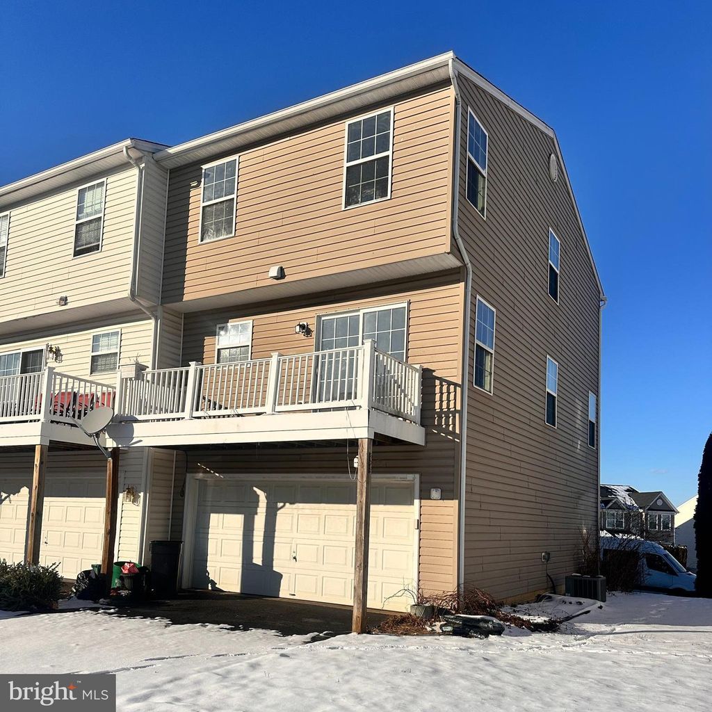 Photo of 268 Kentshire Dr, LANCASTER, PA 17603 (MLS # PALA2081972)