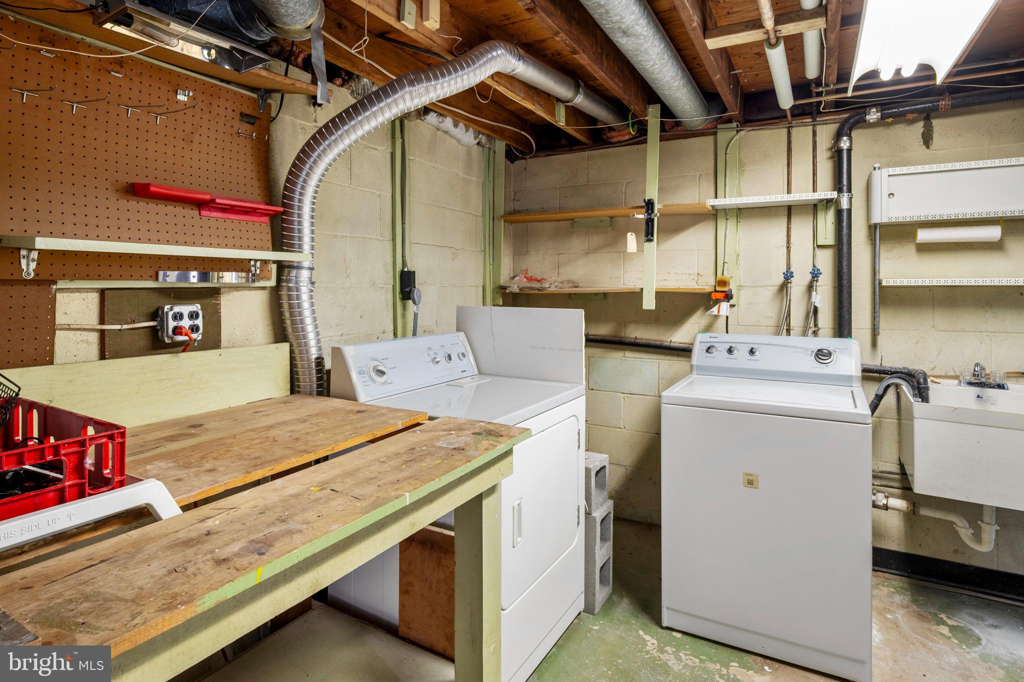 OAKLAND MILLS - Residential