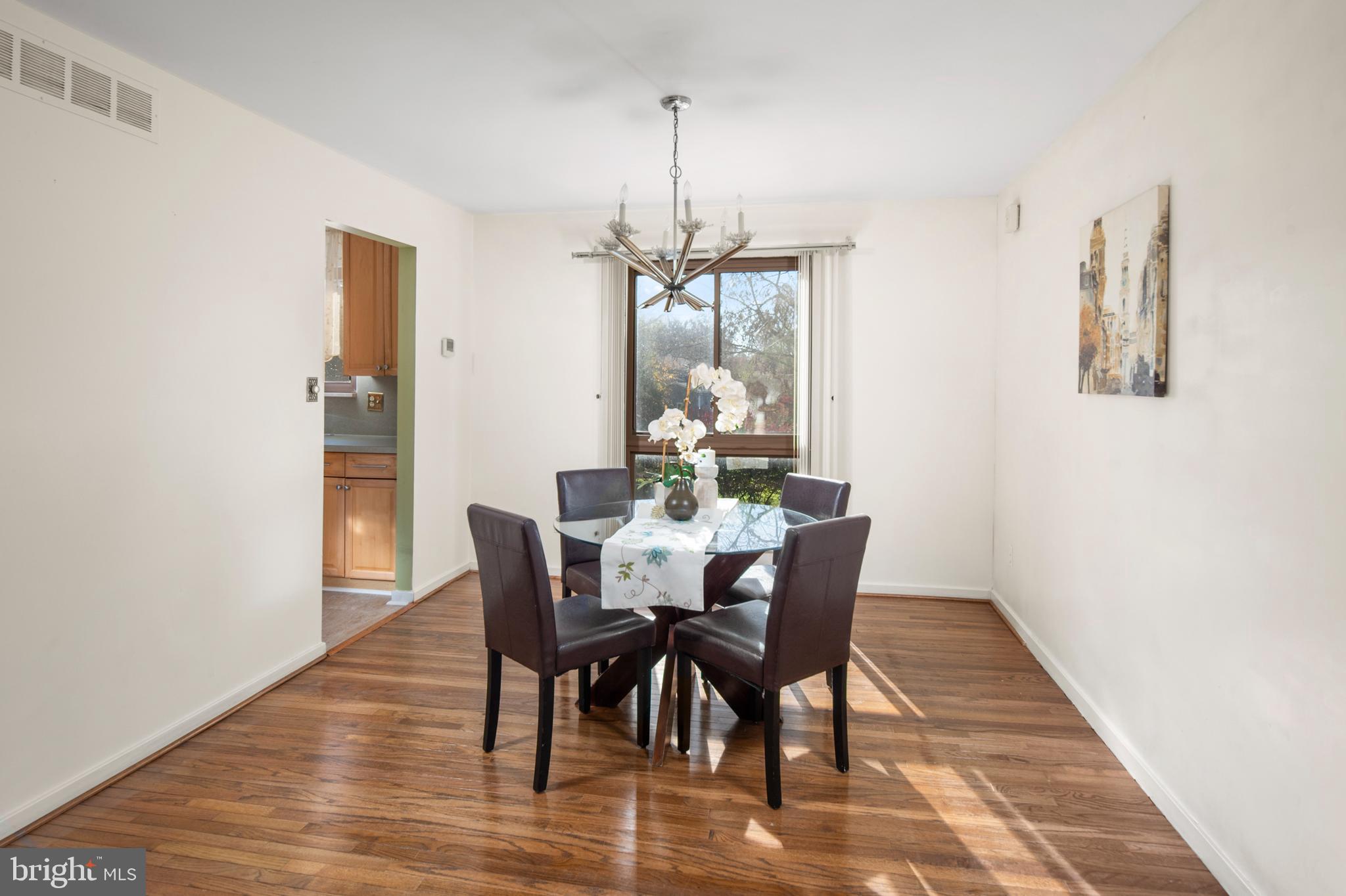 OAKLAND MILLS - Residential