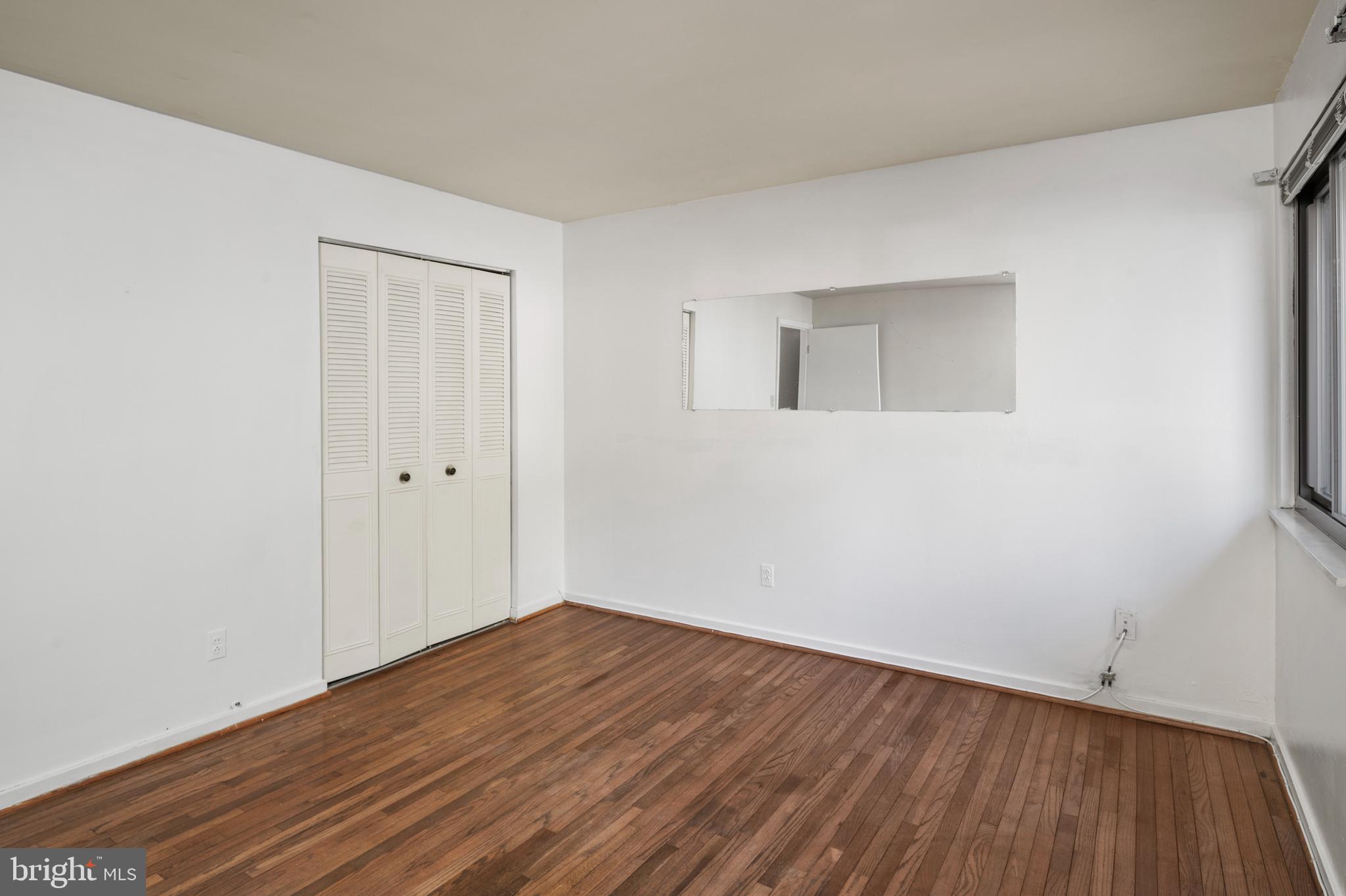 OAKLAND MILLS - Residential