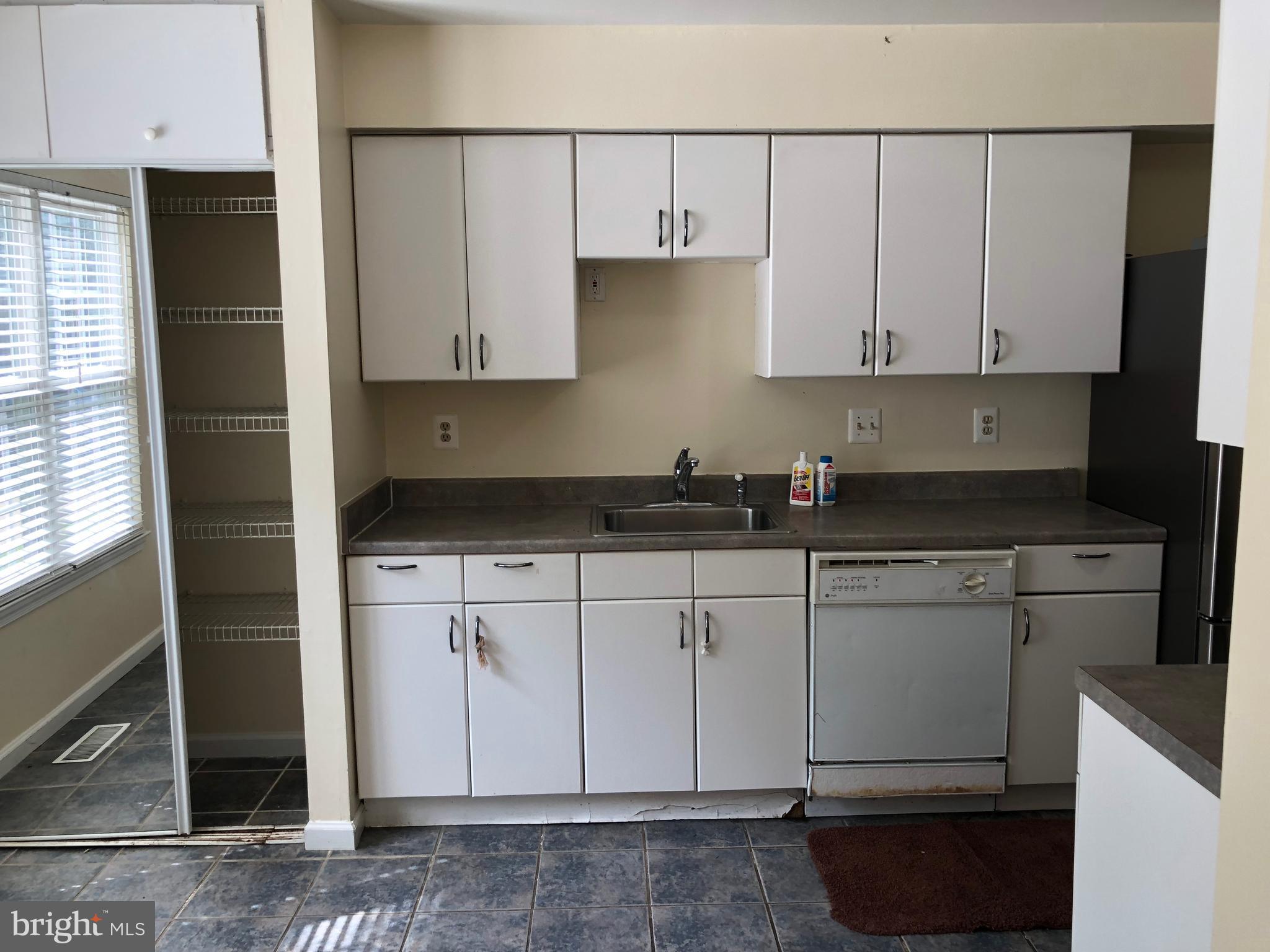 BURKE CENTRE - Residential