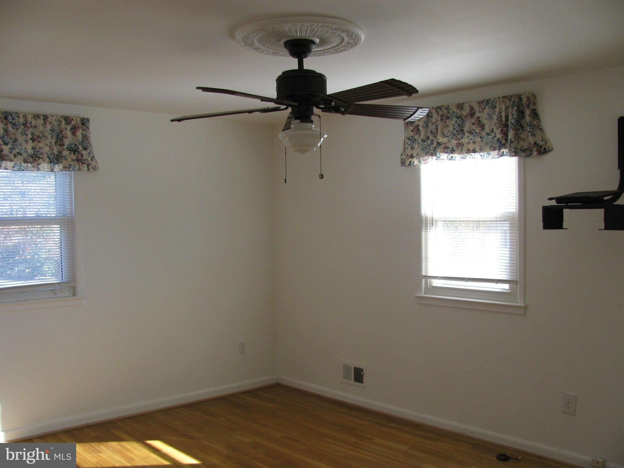 POTOMAC WOODS IND HEAD - Residential Lease