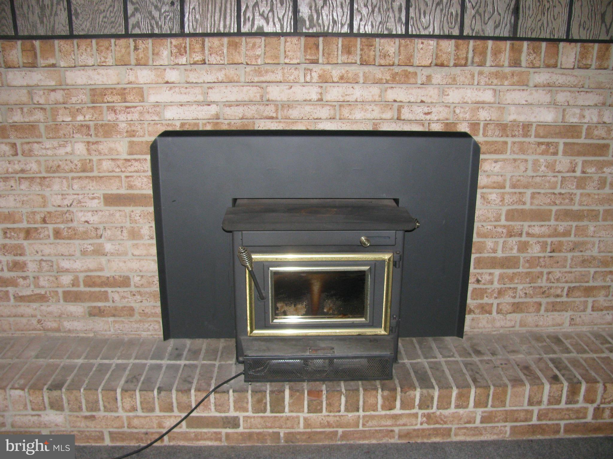 POTOMAC WOODS IND HEAD - Residential Lease