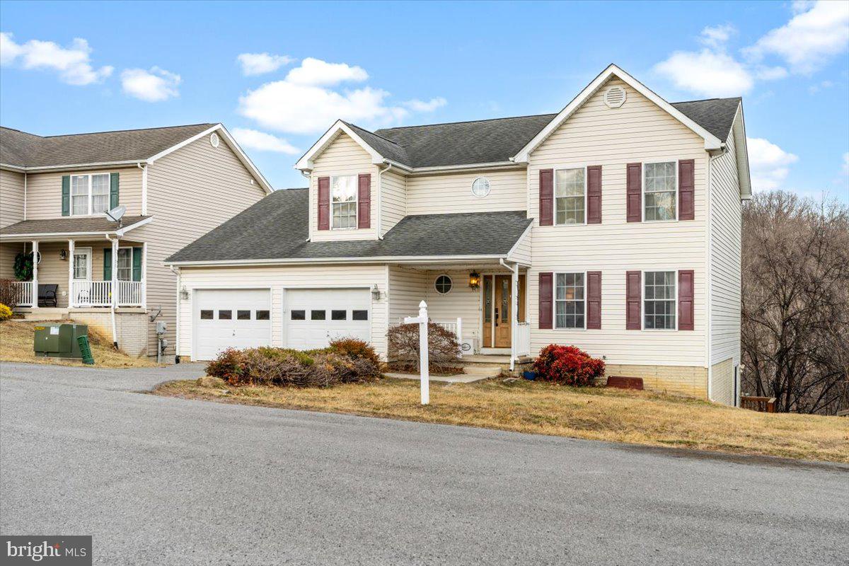 FOREST HILLS - Residential