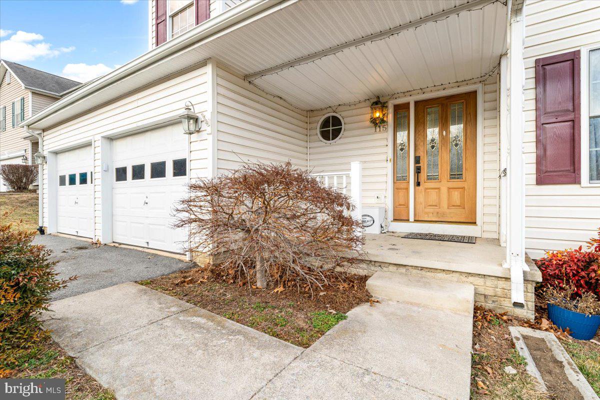 FOREST HILLS - Residential