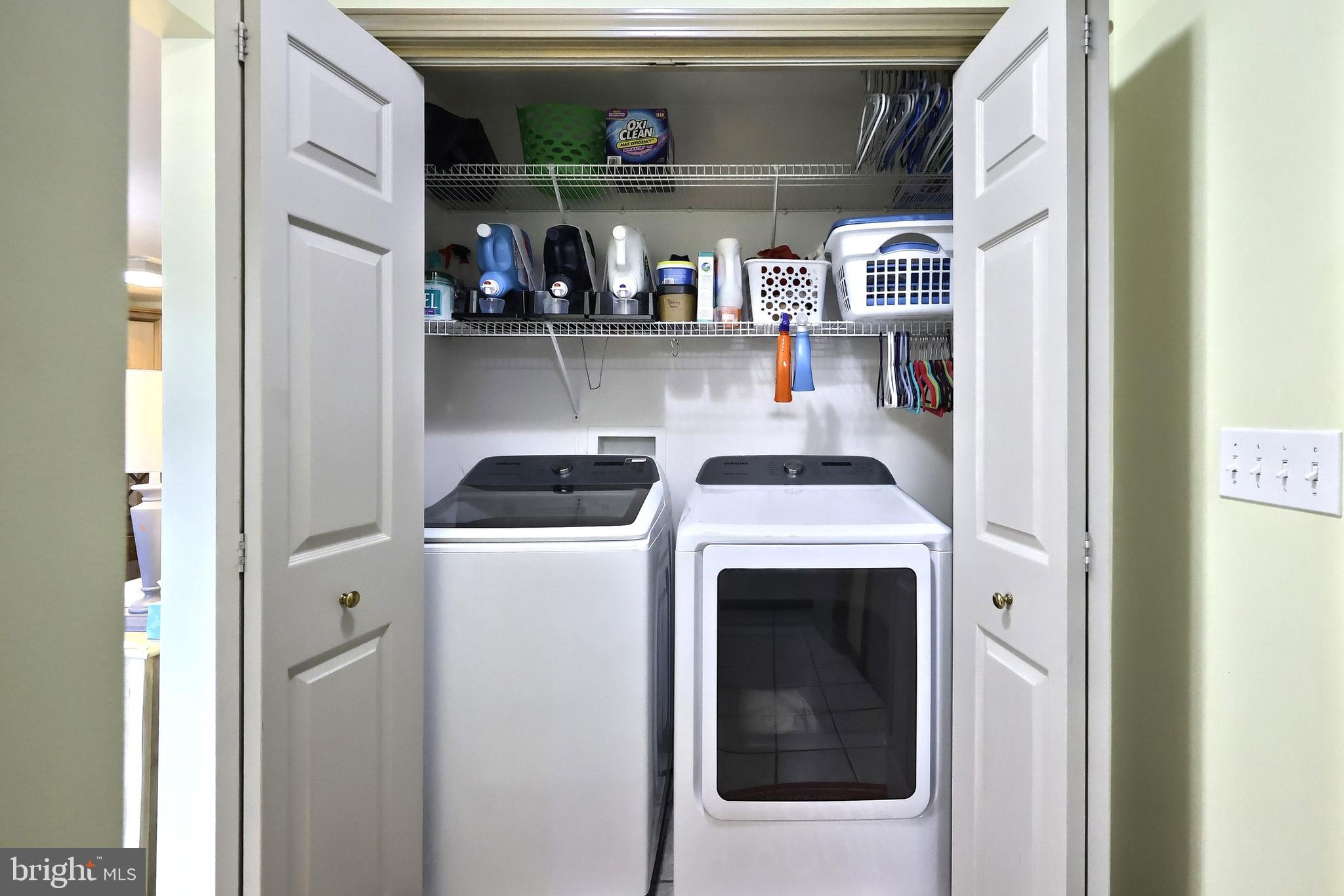 LAKE MEADE - Residential