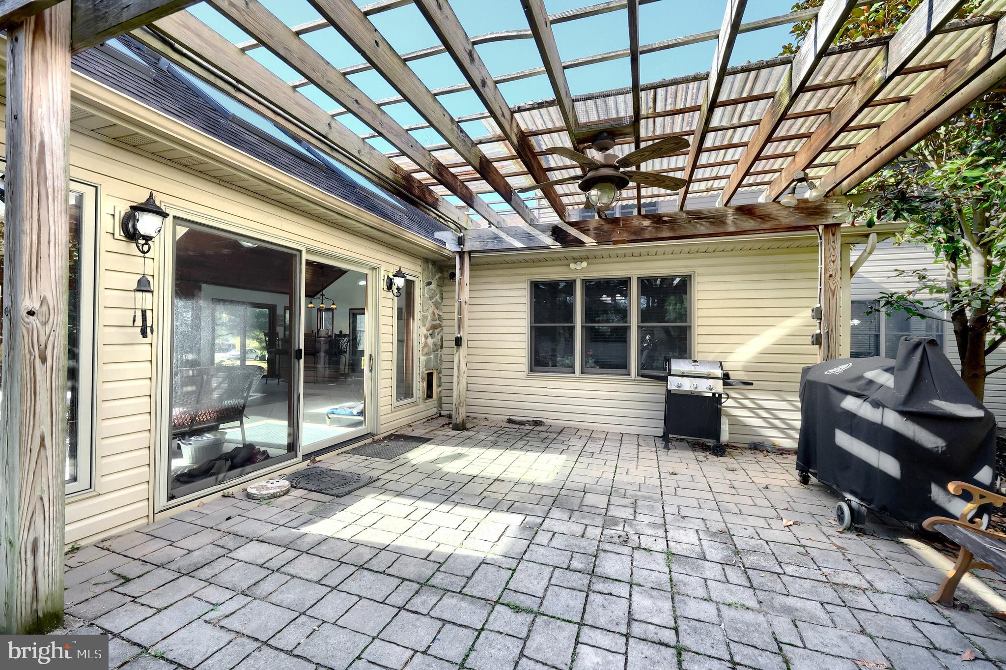 LAKE MEADE - Residential