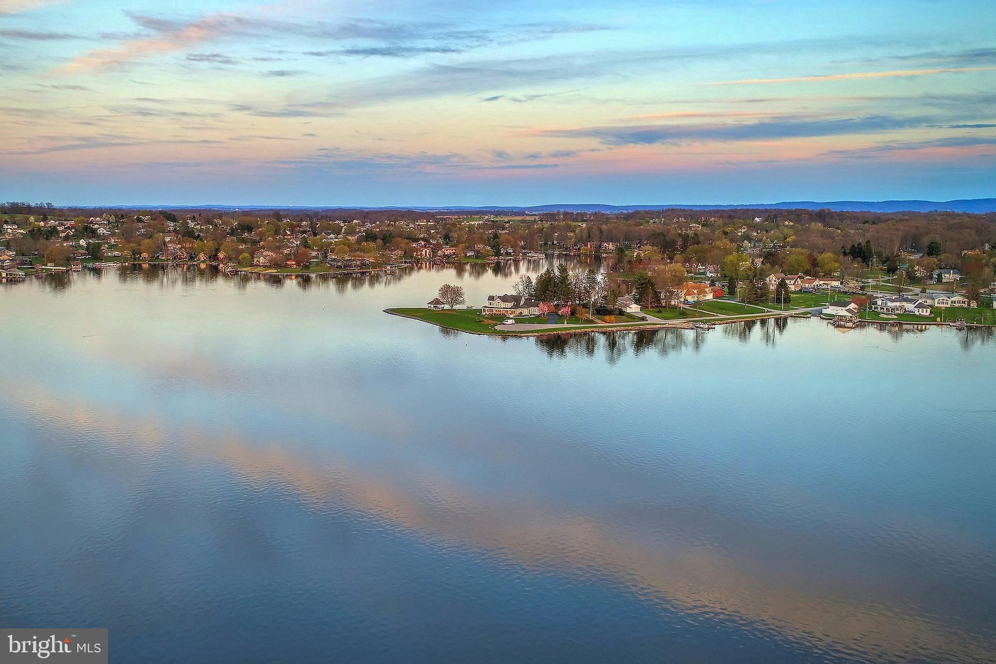LAKE MEADE - Residential