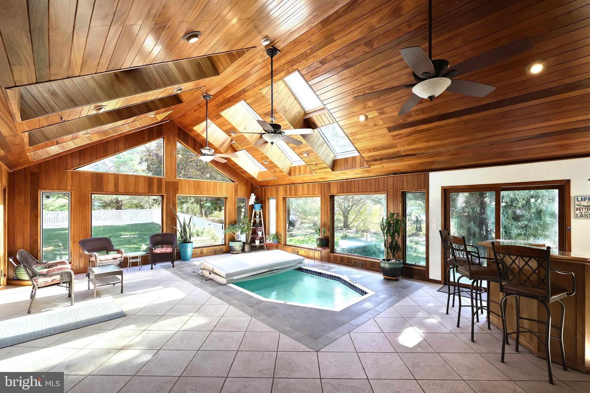 LAKE MEADE - Residential