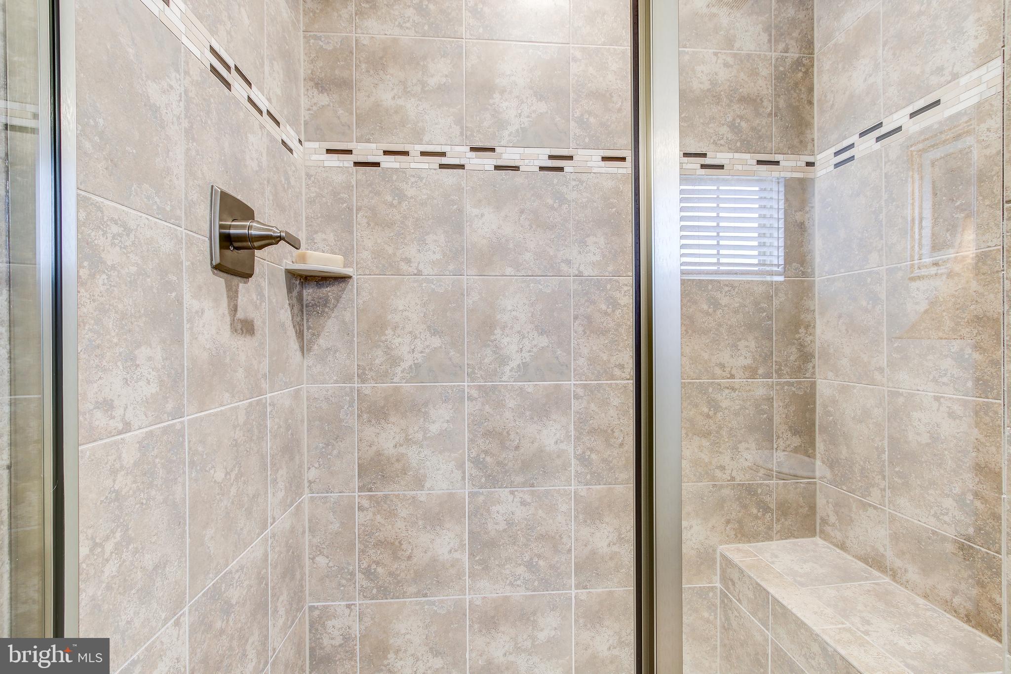 LAKE LINGANORE OAKDALE - Residential