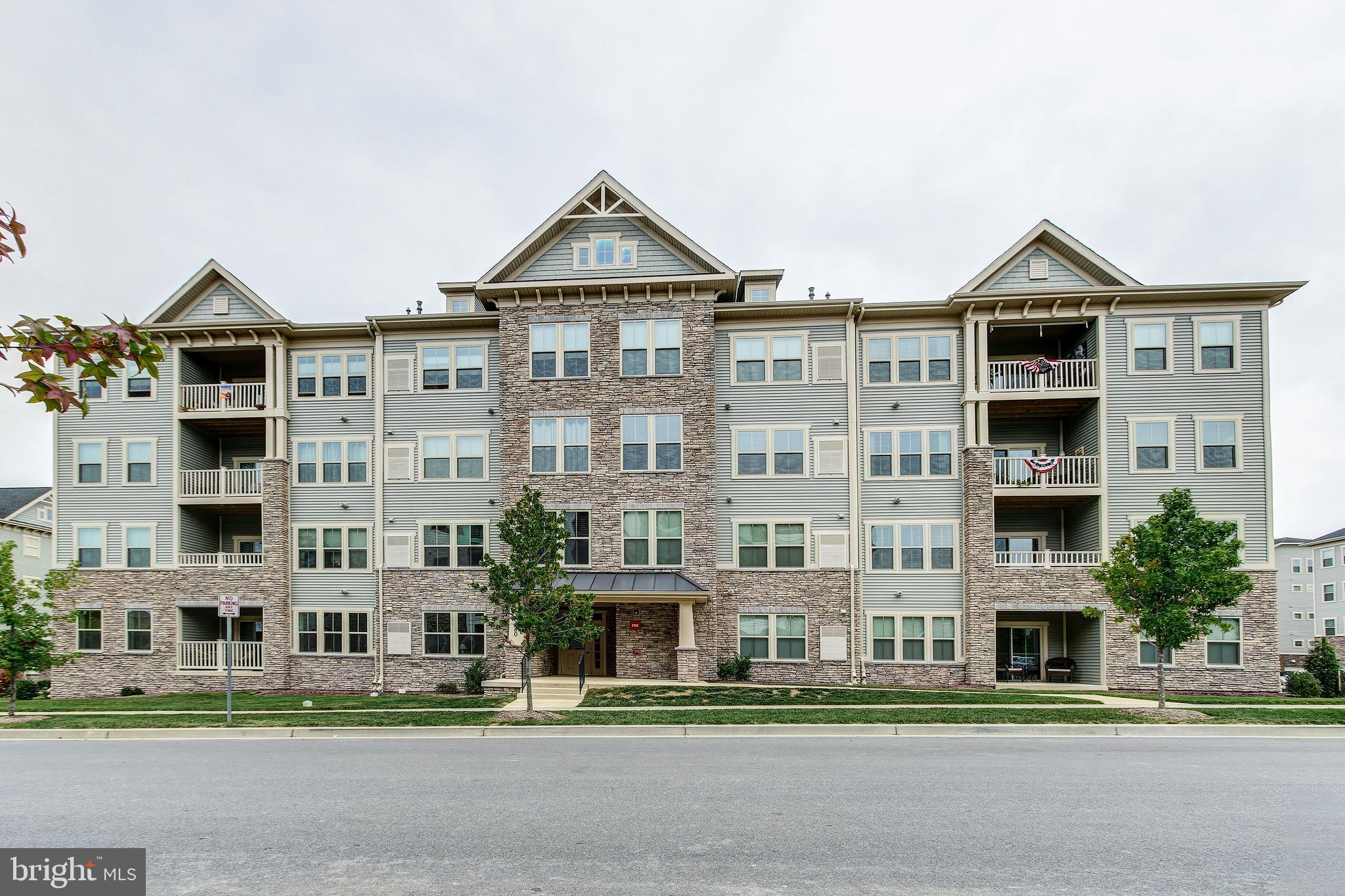 LAKE LINGANORE OAKDALE - Residential