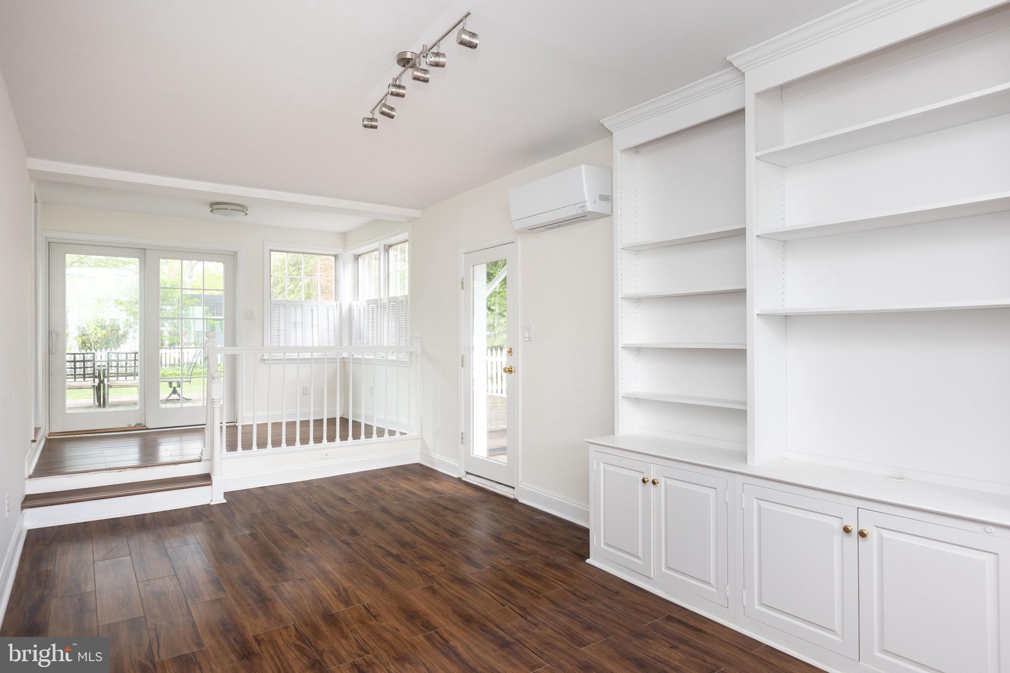 STONELEIGH - Residential