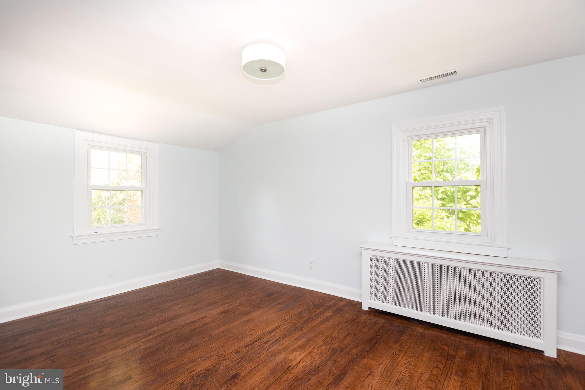 STONELEIGH - Residential